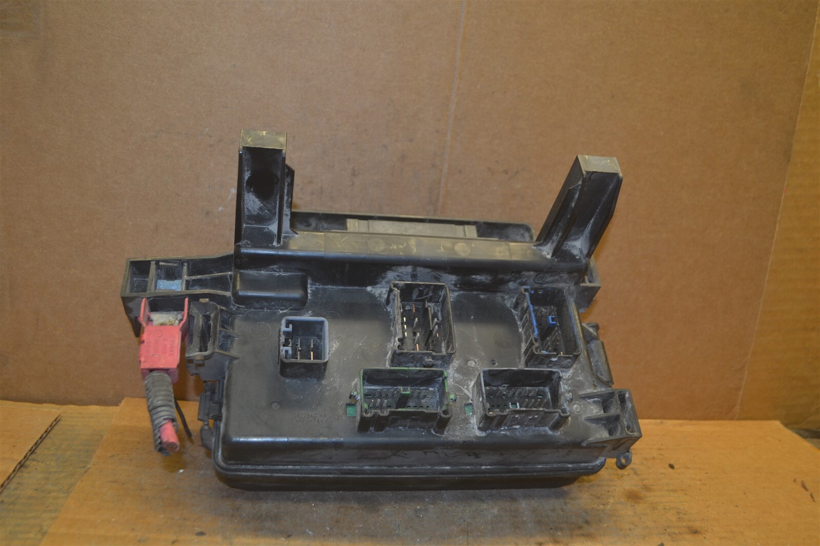 05-08 Dodge Magnum Fuse Box Junction OEM P04692234AA Module 632-24a3