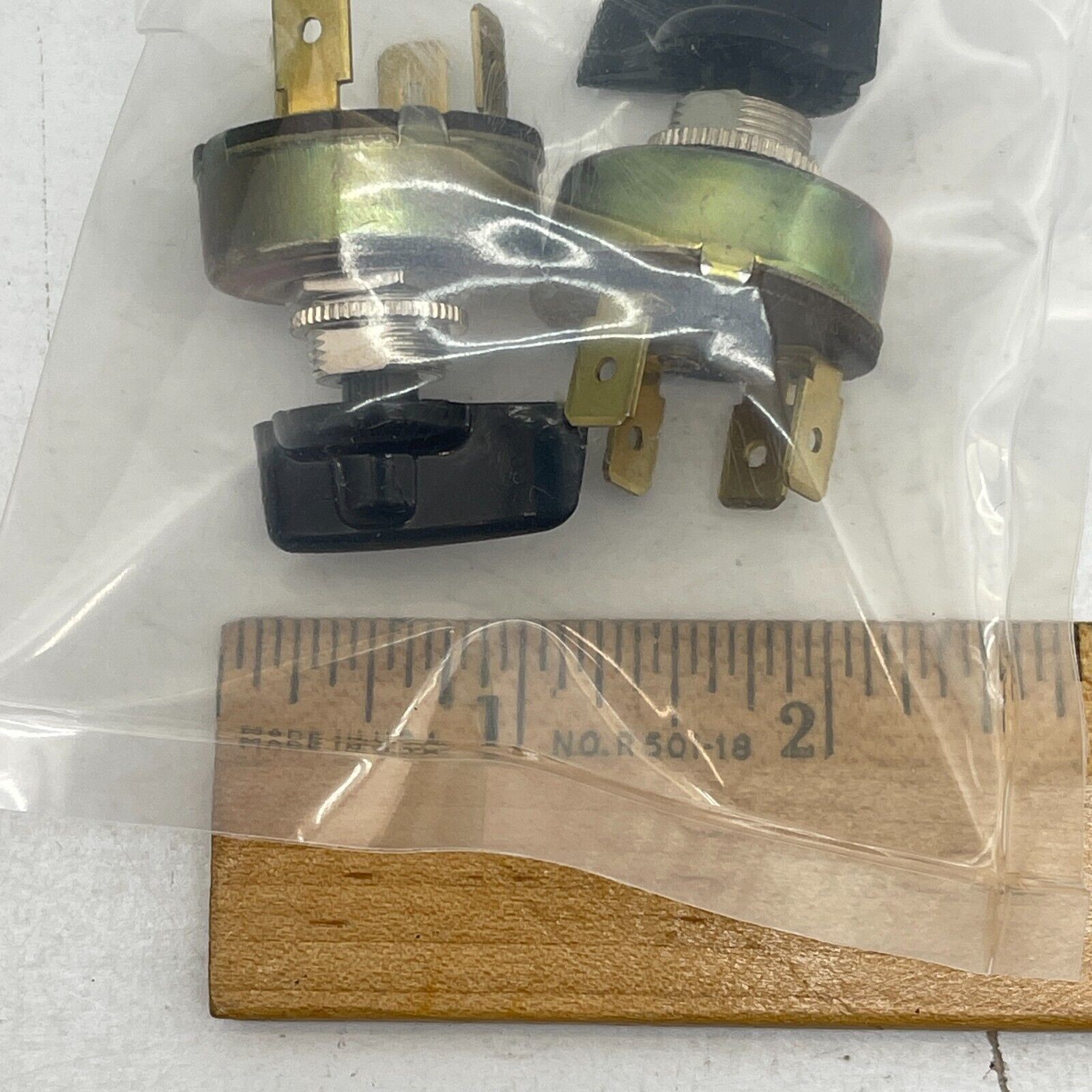 Carling Technologies Selector Switch 4 Position SP3T 1A 125 V Panel Mount Qty 2