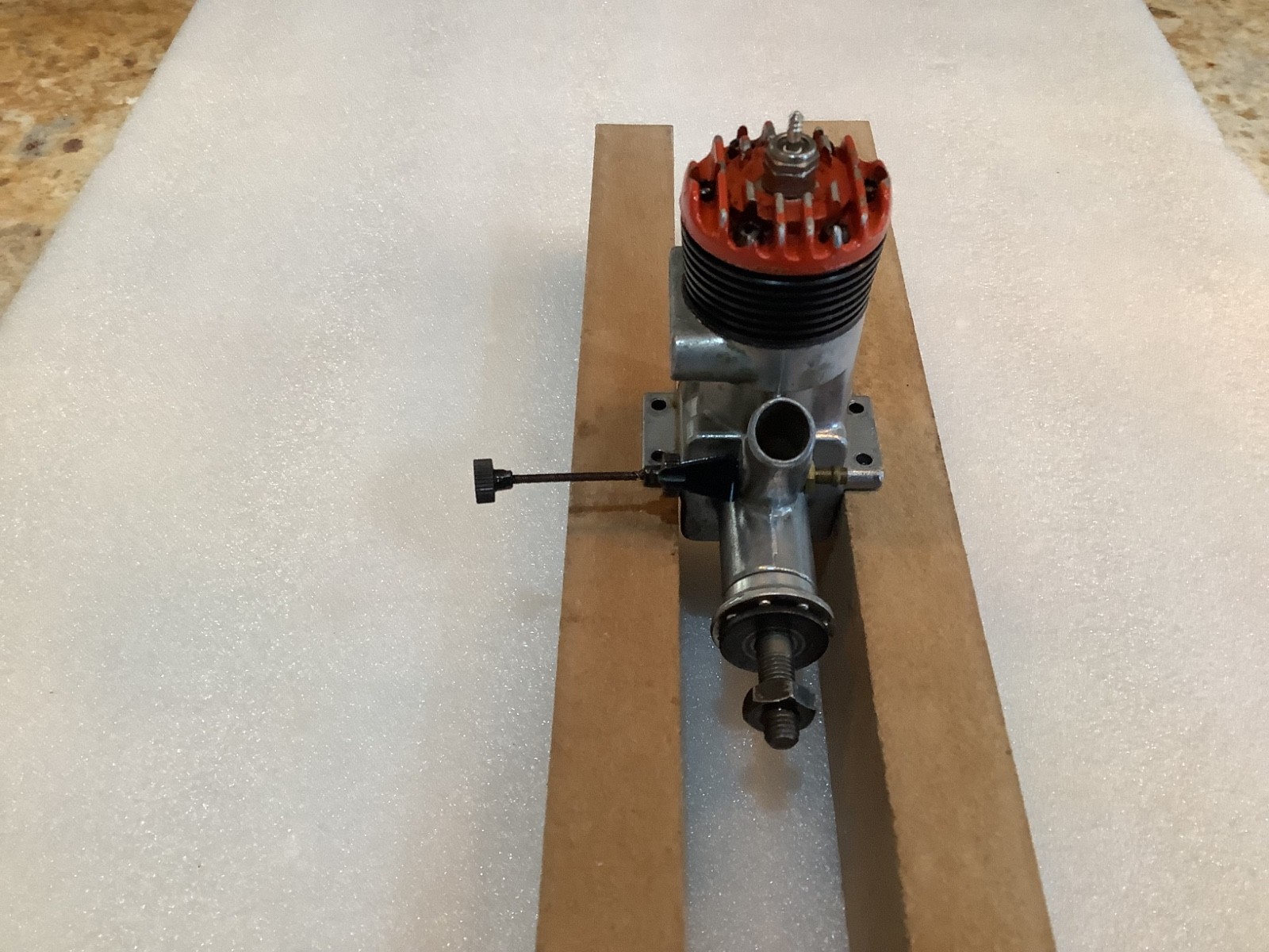 Mc Coy 35 red head glow engine excellent condition. Doubt if it was ever run!