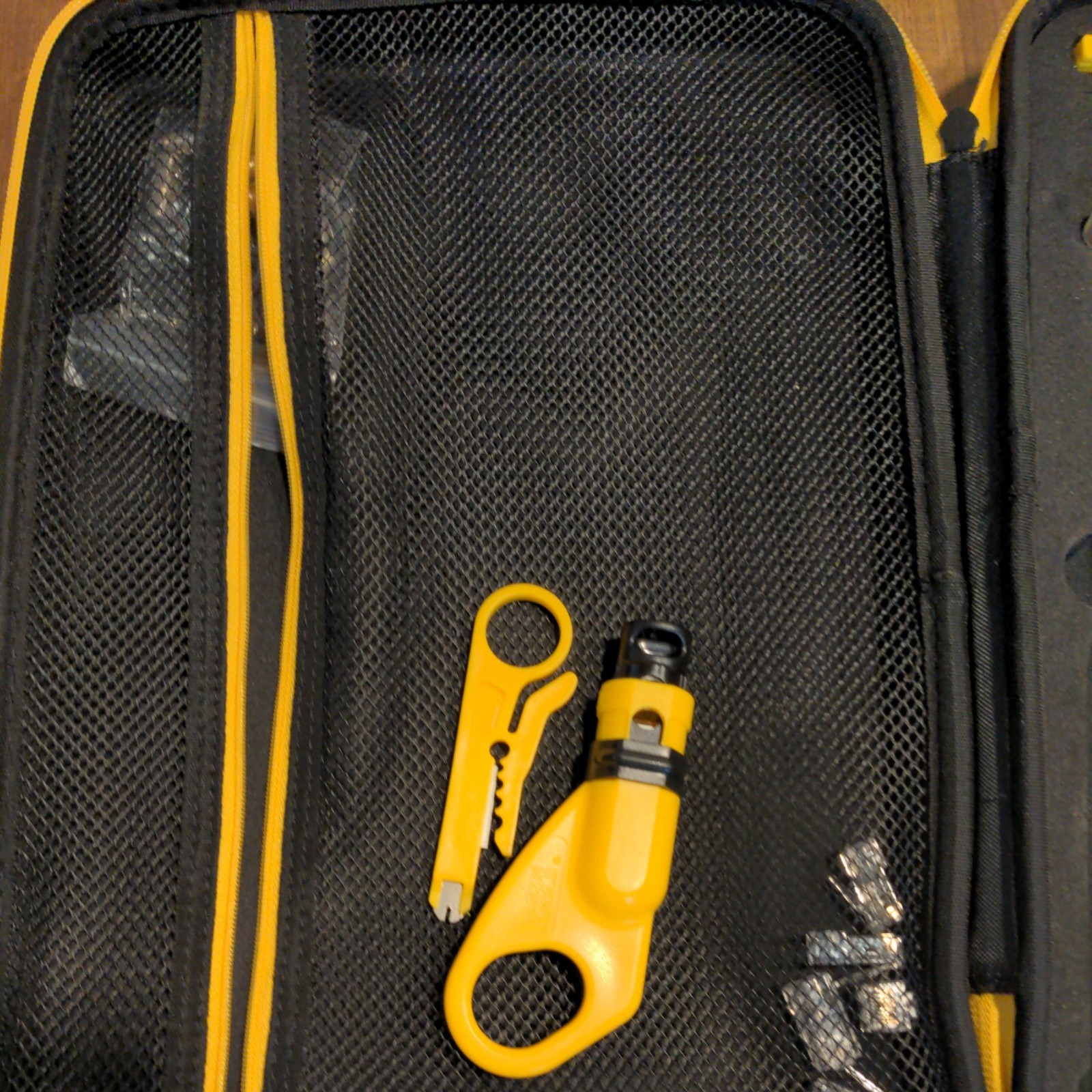 Klein Tools Scout Pro 3 Cable Tester Network Kit