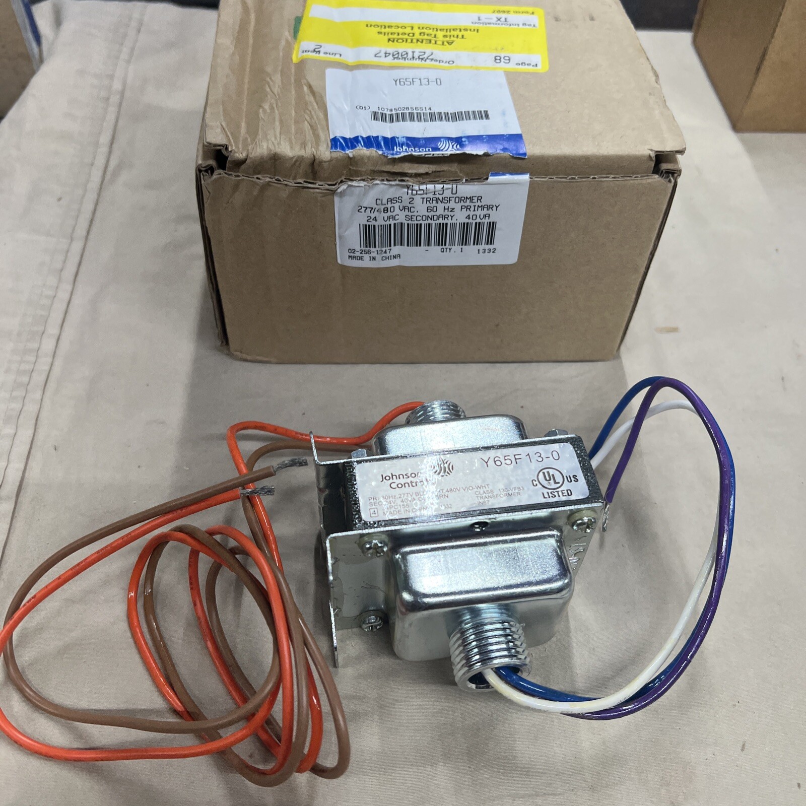 Never Used Johnson Controls Y65F13-0 CLASS 2 TRANSFORMER