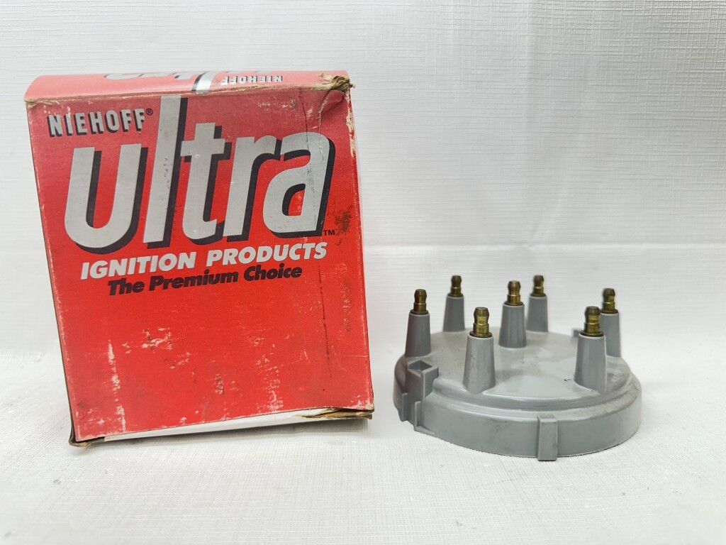 NORS Niehoff Ultra Distributor Cap FF-78 Ford 6 Cyl
