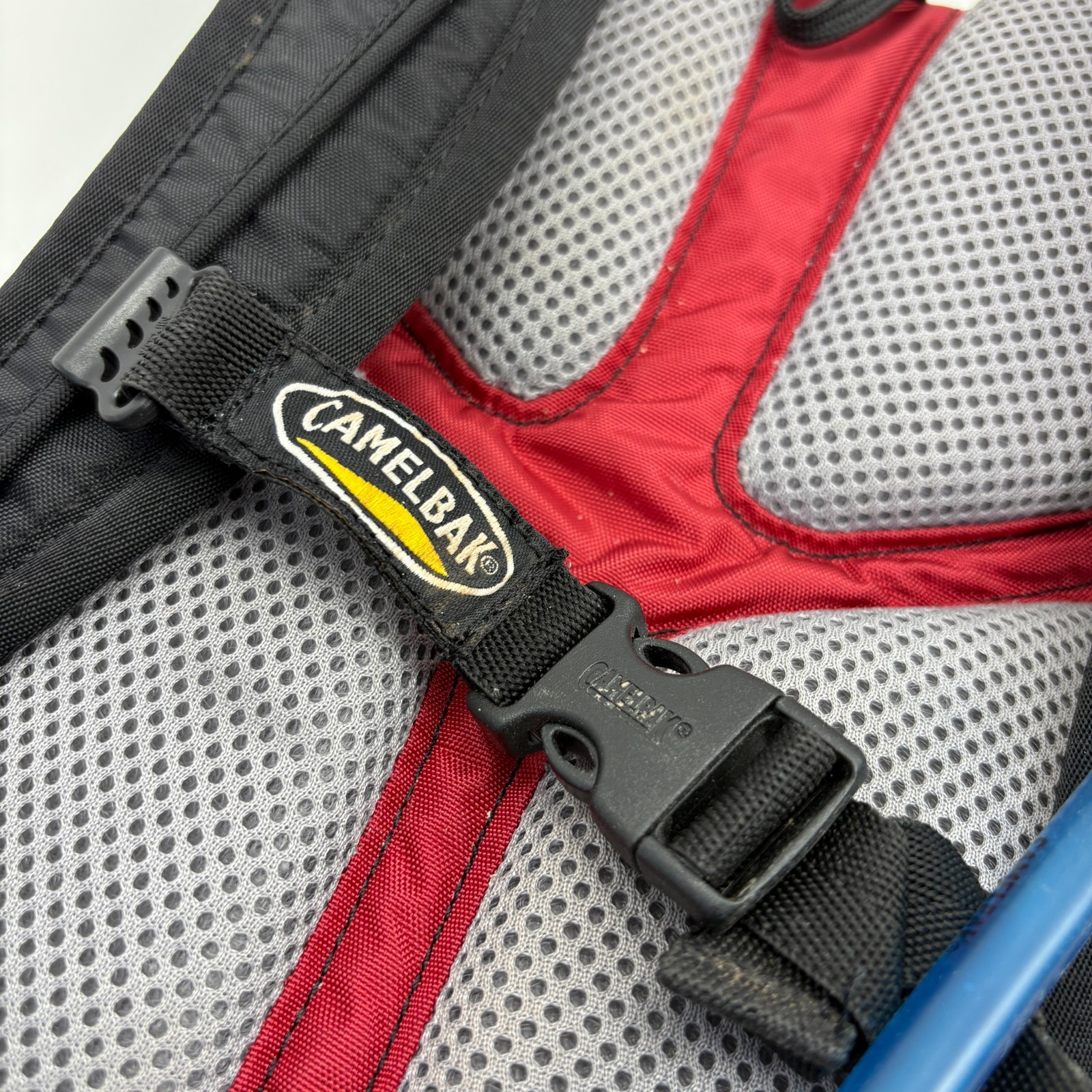 Camelbak Lobo Hydration Pack w/ Bladder Red Hiking Backpack Outdoor Camping