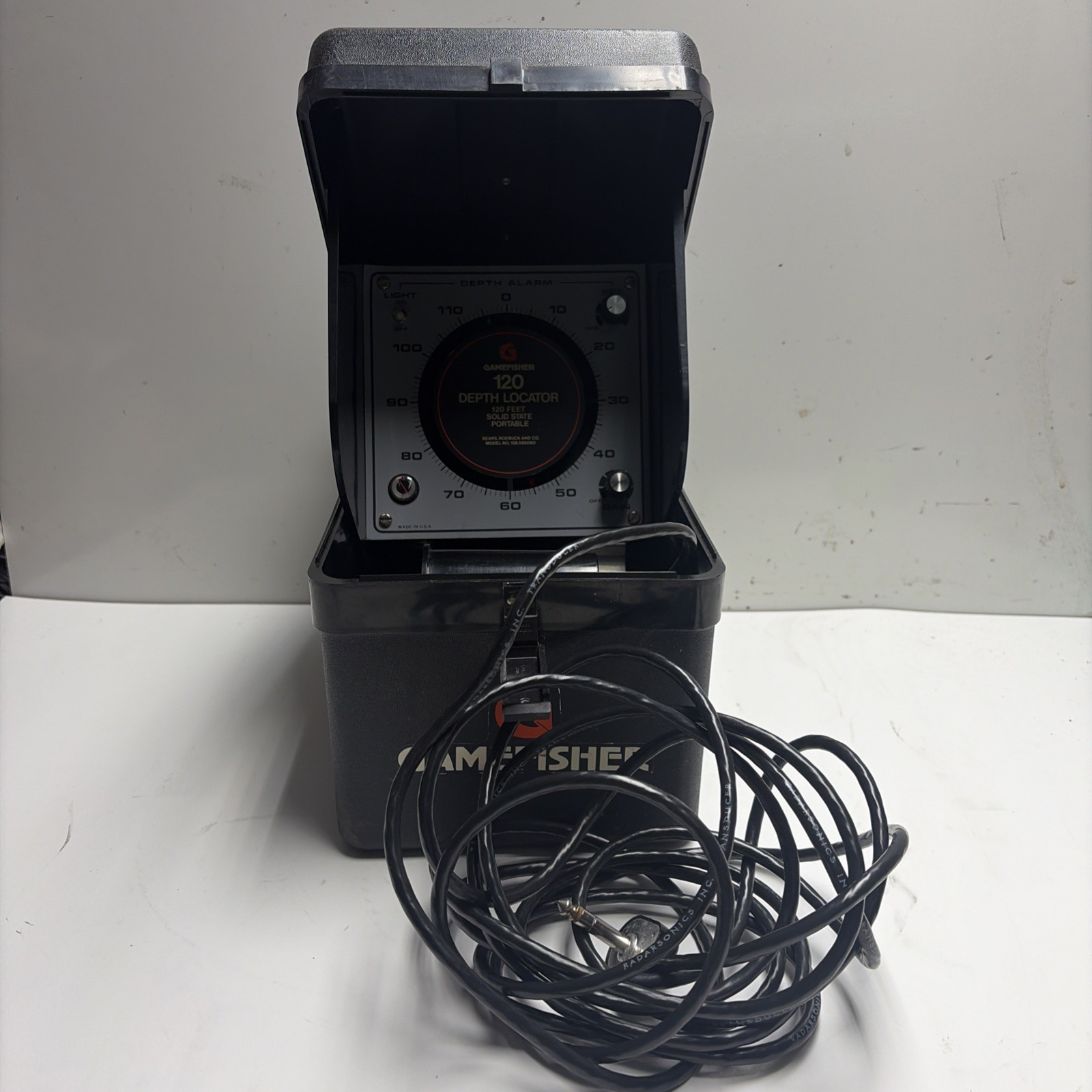 Portable Sears Gamefisher 120 Fish Finder & Transducer Ice Fishing Depth Finder
