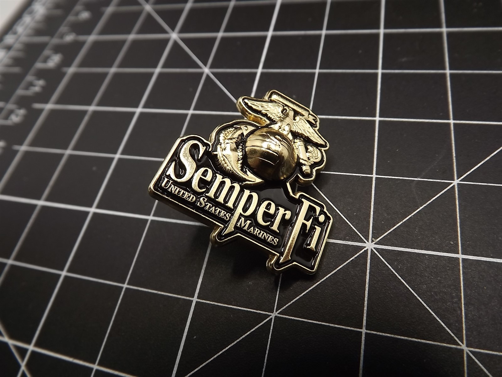 3-D Lapel Pin "MARINE CORPS SEMPER FI" GOLD TONE LIFETIME GUARANTEE FREE SHIP