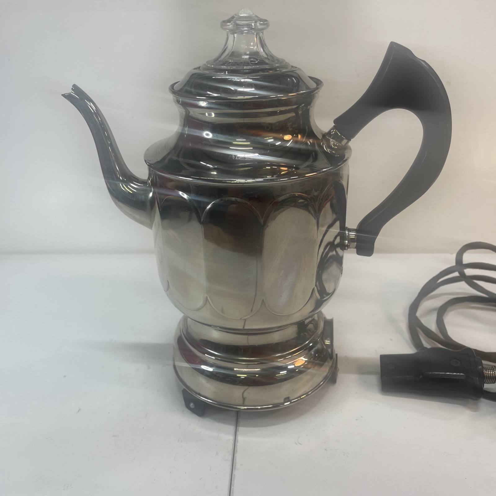 United Vintage Ornate Electric Coffee Maker. No. 1H3489 Tested. Missing Strainer