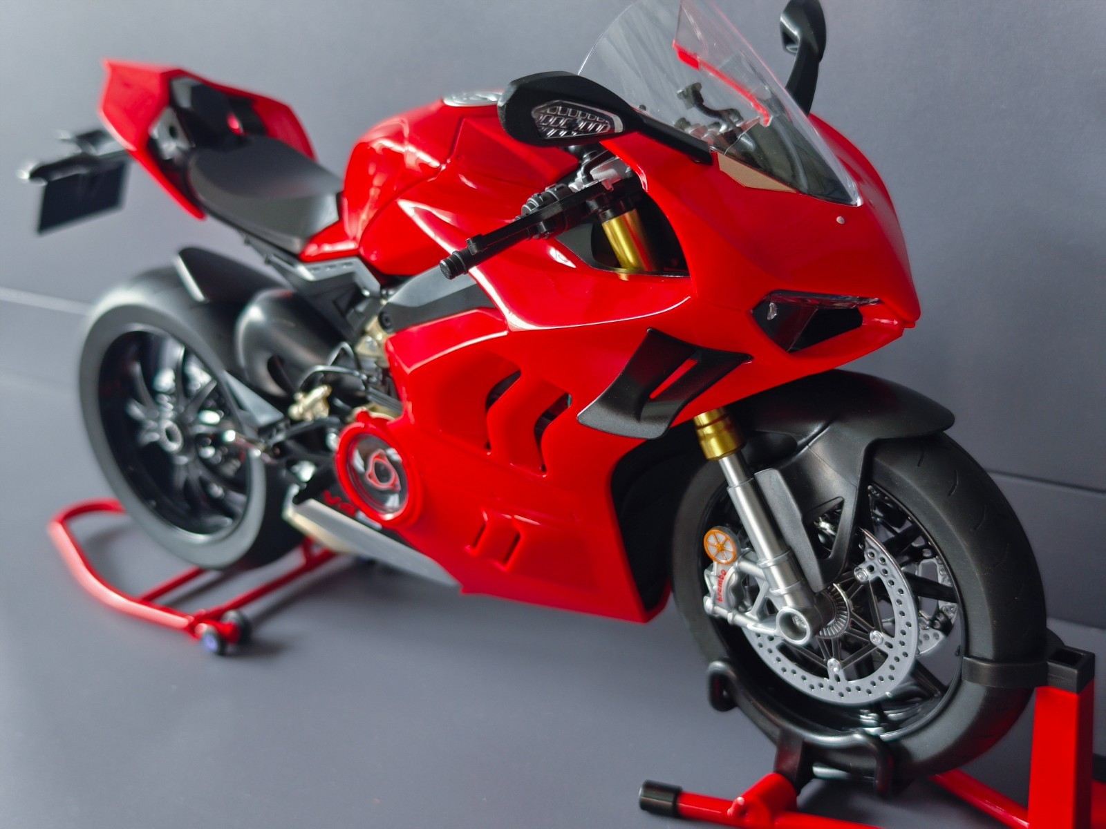 Ducati 1:6 Die-Cast Motorcycle Model, Multi-Function, Premium Gift for Him