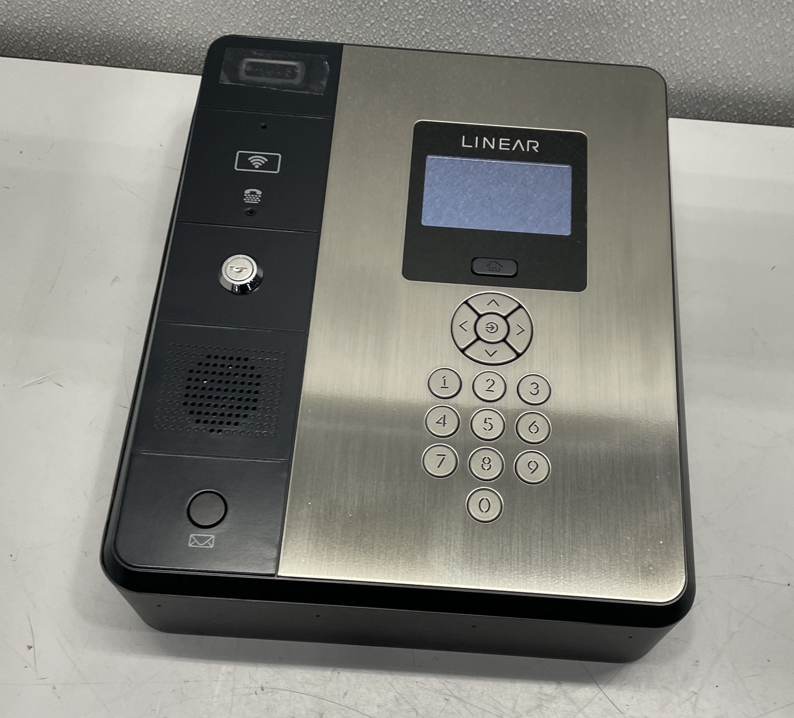 Linear 720-200436 Intercom System Display With Keypad & Output Receiver