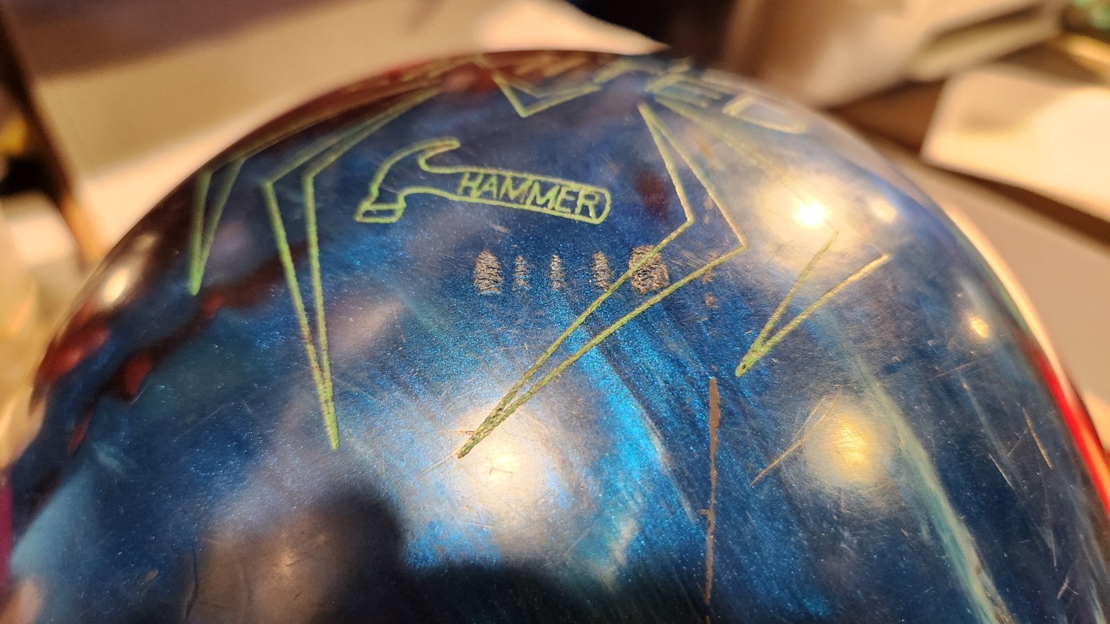 Hammer Black Widow Limited Bowling Ball 15# Preowned Span 3 7/8" Lefty