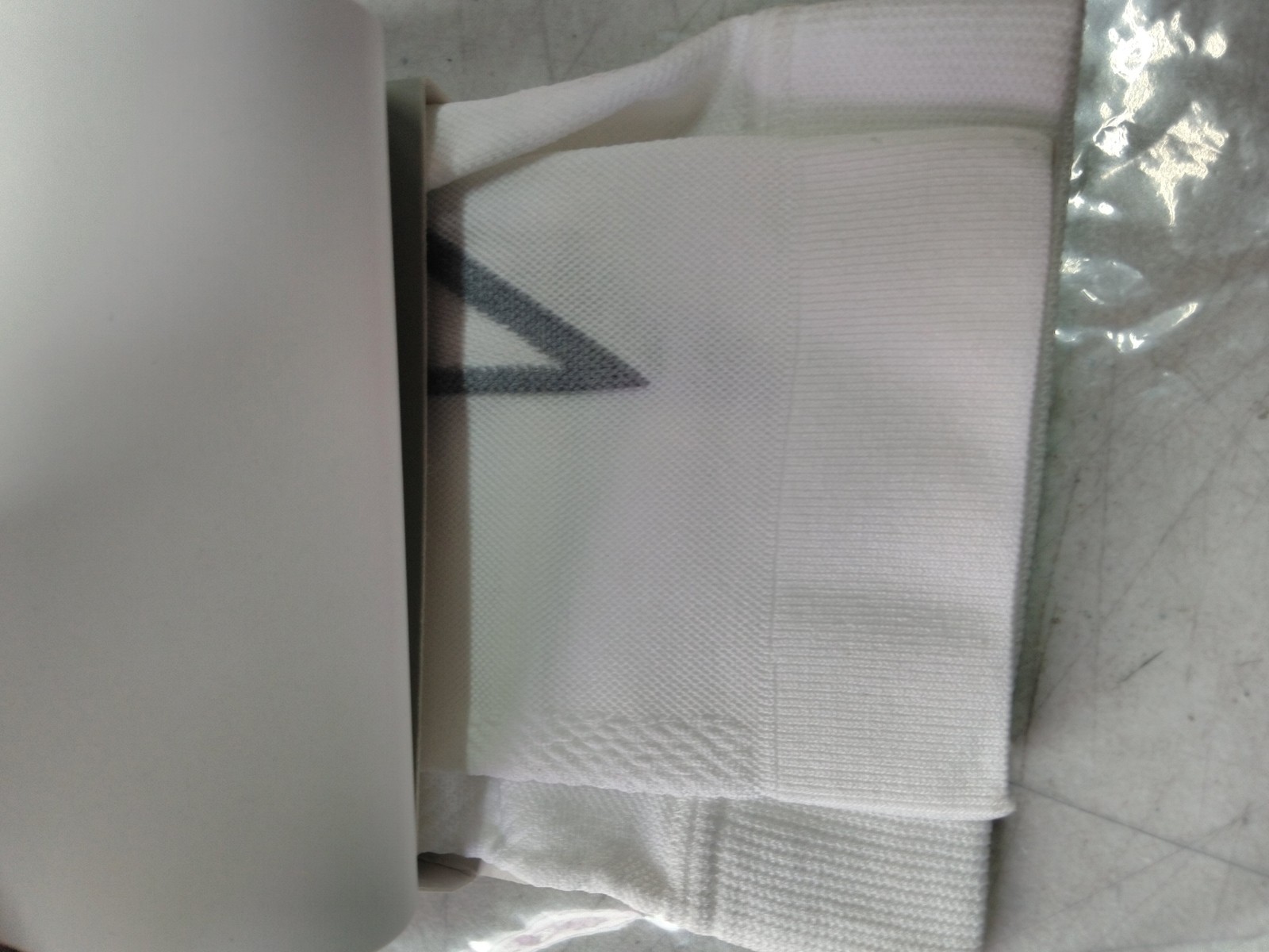 2XU Flex Compression Arm Sleeve White/Grey Small -Open Box