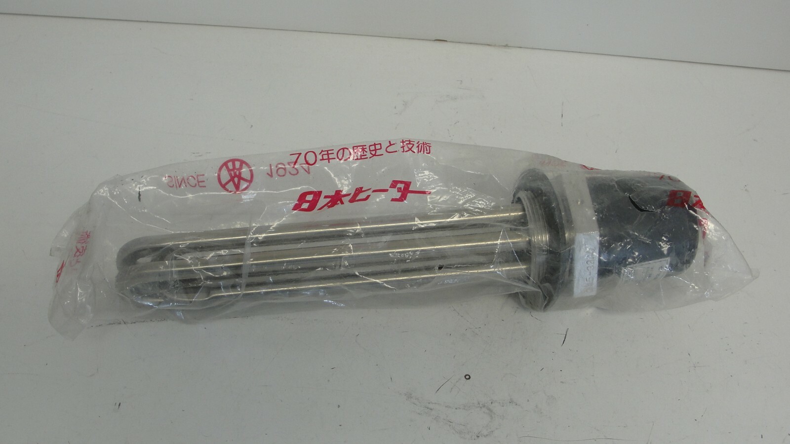 Nippon Heater Co GA5-3240 Immersion Heater 200 v 3 phase 2 kw new