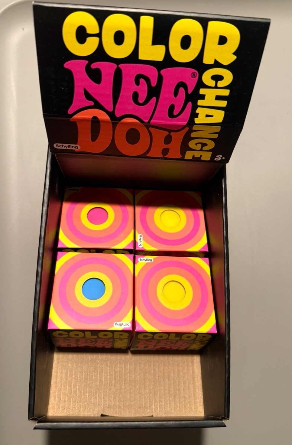 Lot of 4 Nee Doh Color Change Squish Stress Ball Pink Blue Yellow NeeDoh - NEW
