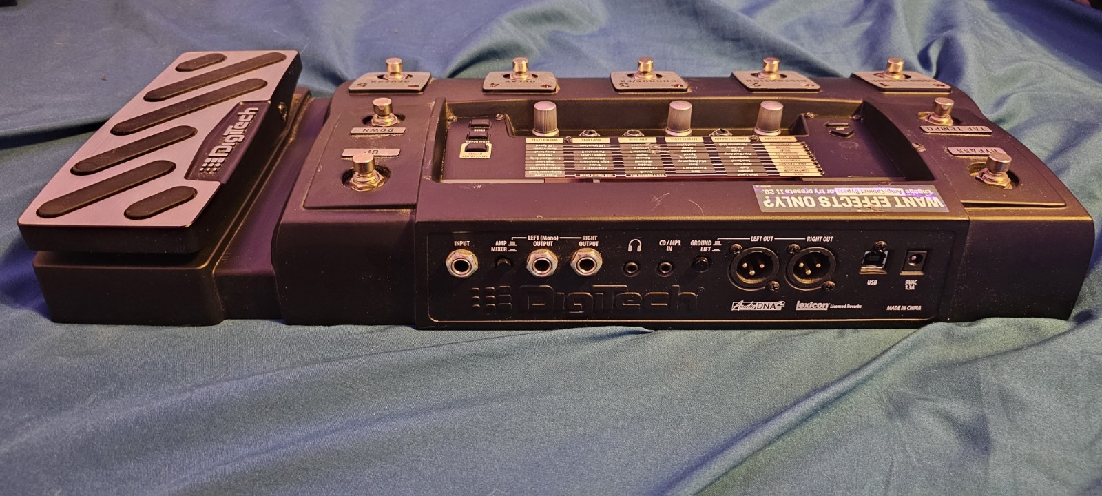 DigiTech RP500 Multi-Effects Guitar Effect Pedal - missing 3 knobs