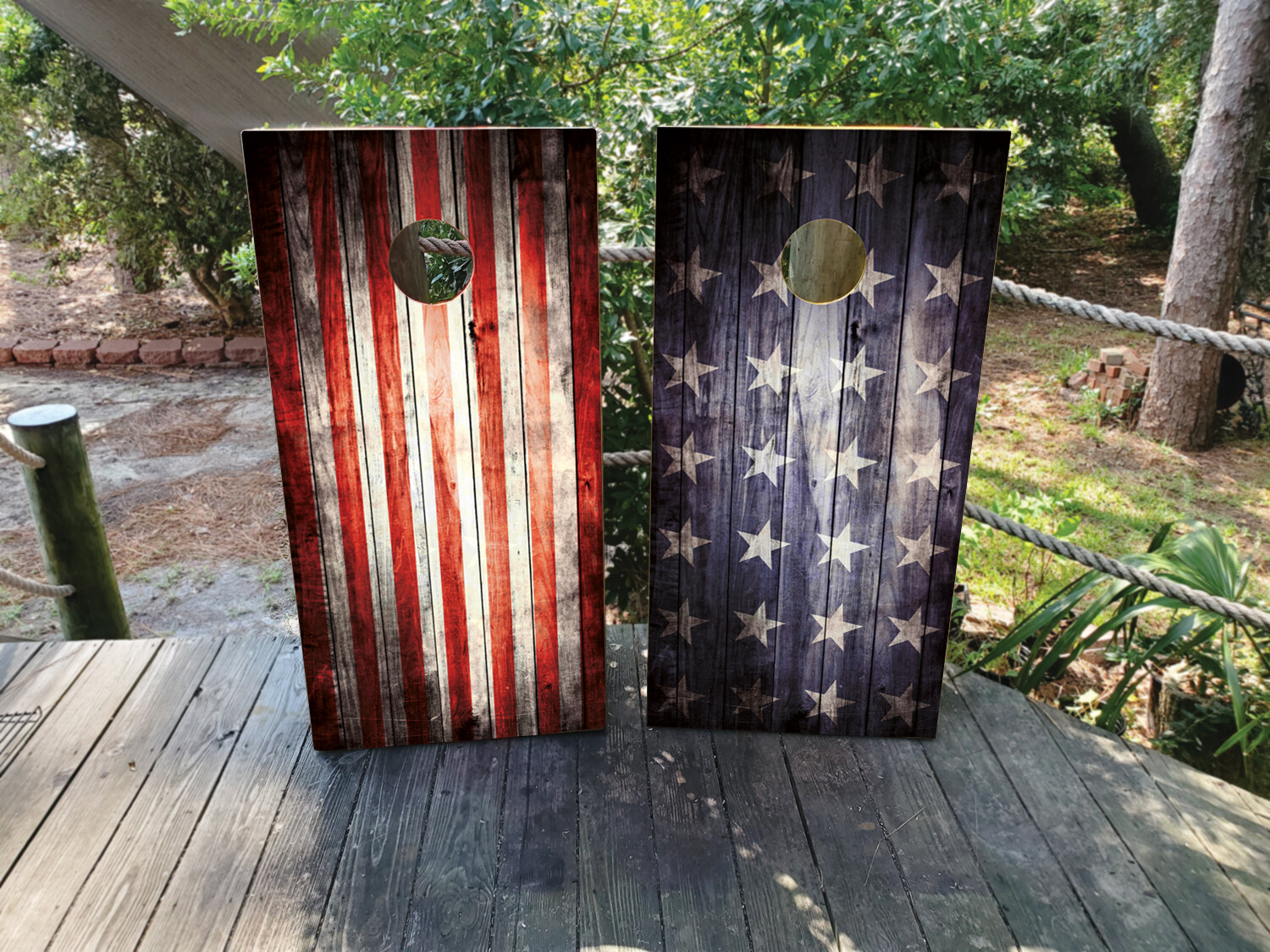 FADEPROOF Cornhole Board Wraps Laminated  /  Grungy USA Flag