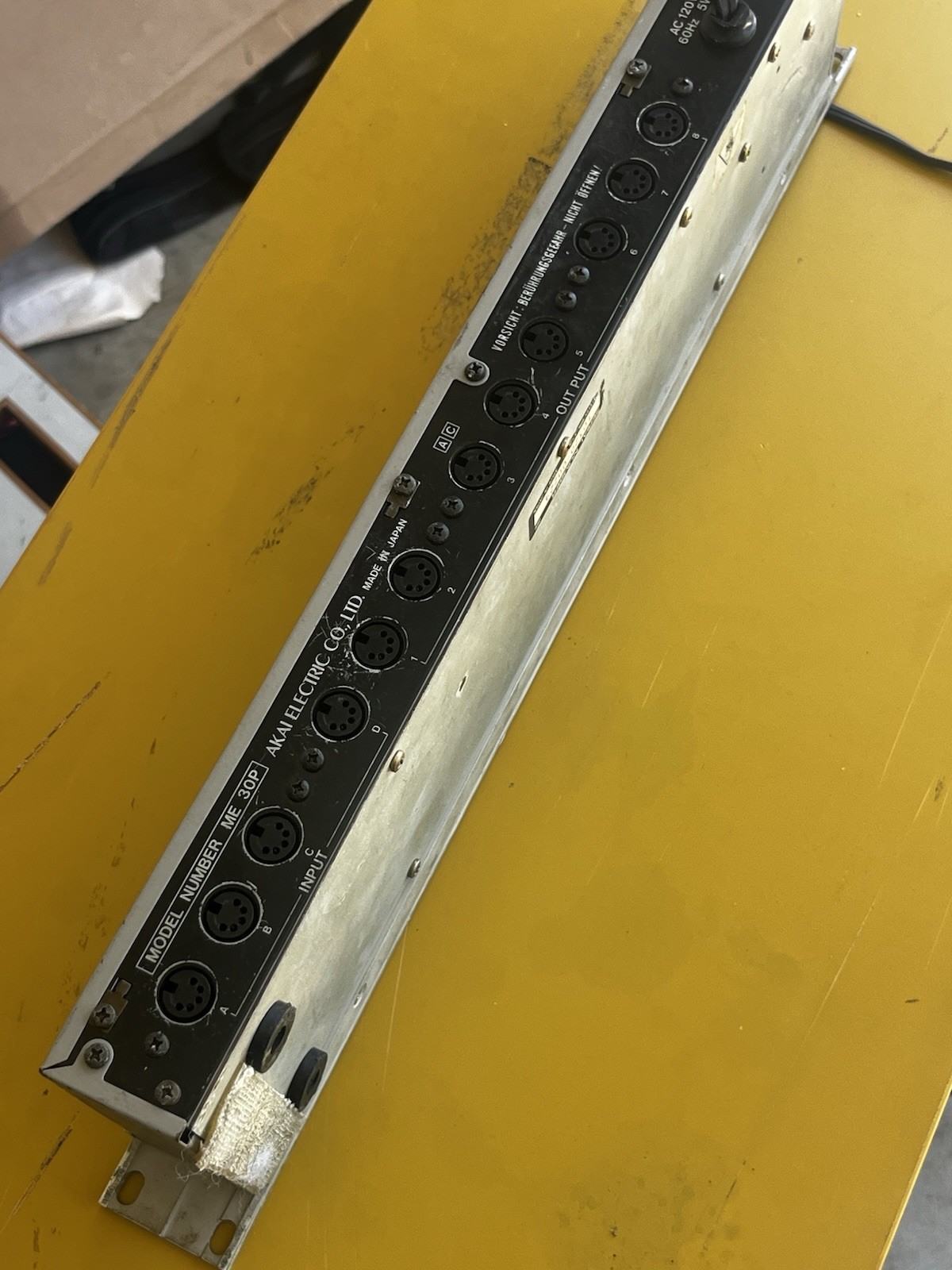 Akai ME30P Midi Patch Bay