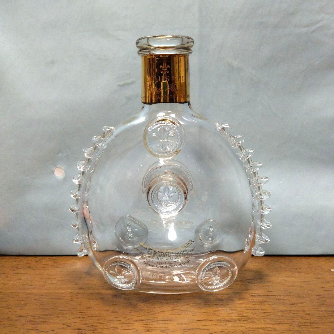 Exquisite Remy Martin Louis XIII Empty Bottle Crystal Collector Piece Liquor