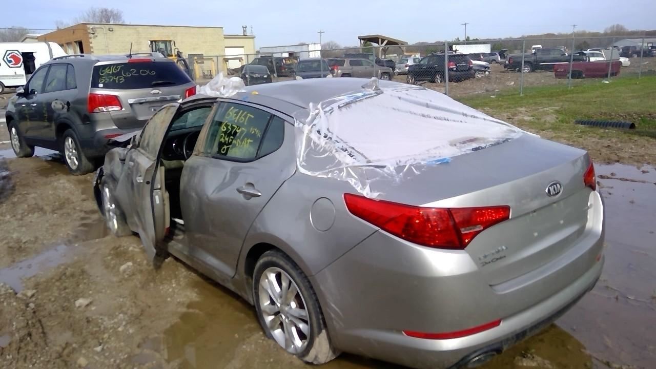 Passenger Tail Light EX Quarter Panel Mounted Fits 11-13 OPTIMA 4545908