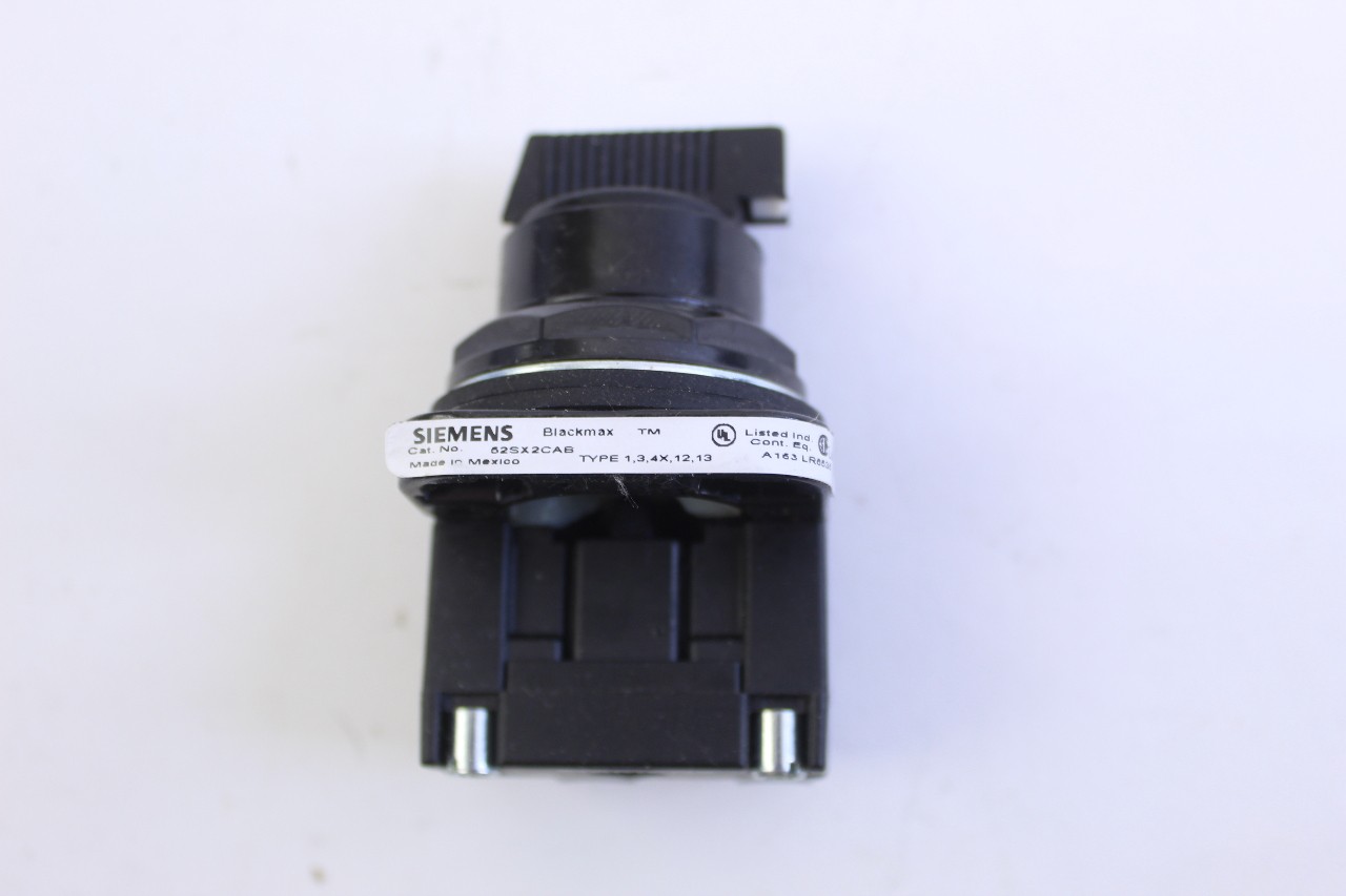 Siemens 52ZX2CABA1 Three Position Selector Switch New in Box