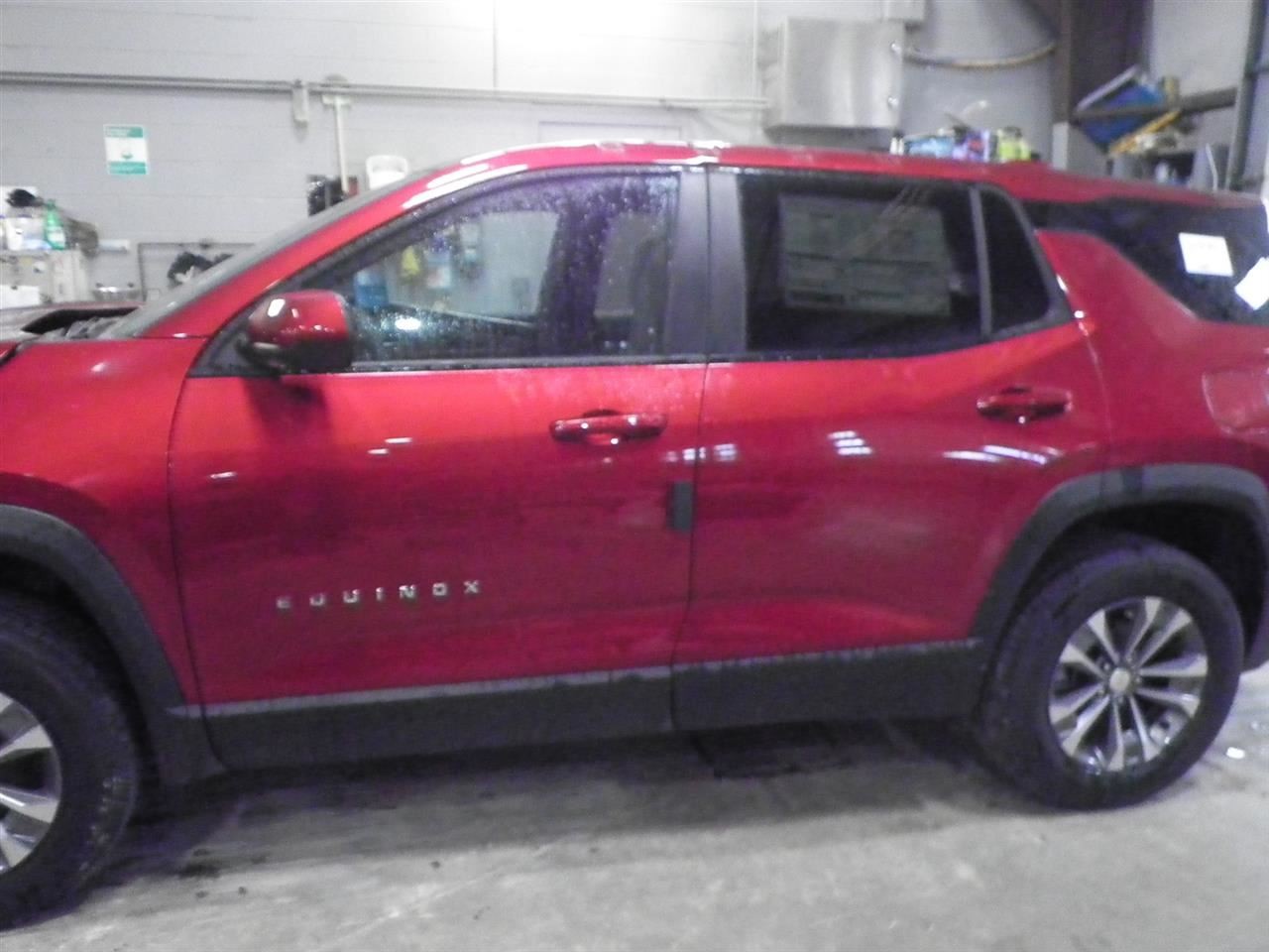2025 Equinox LT Lower Air Shutter 1723546