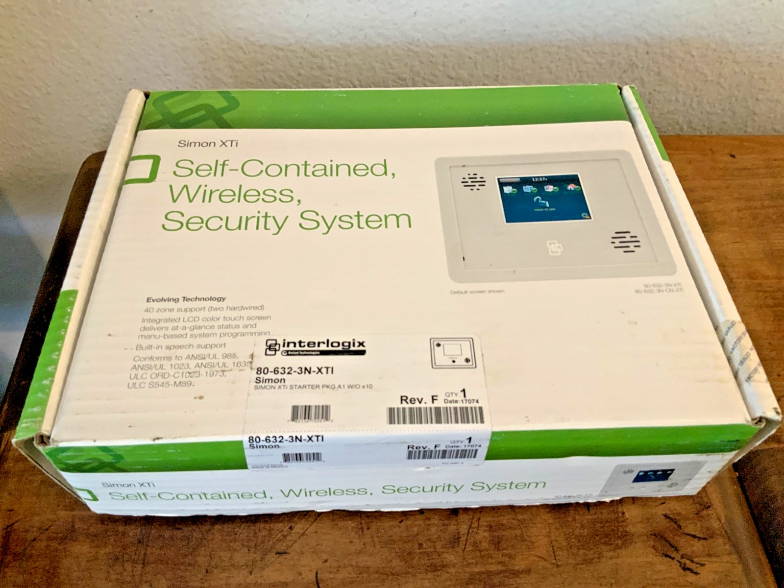 Interlogix Simon XTi 80-632-3N-XTI Self Contained Wireless Security System