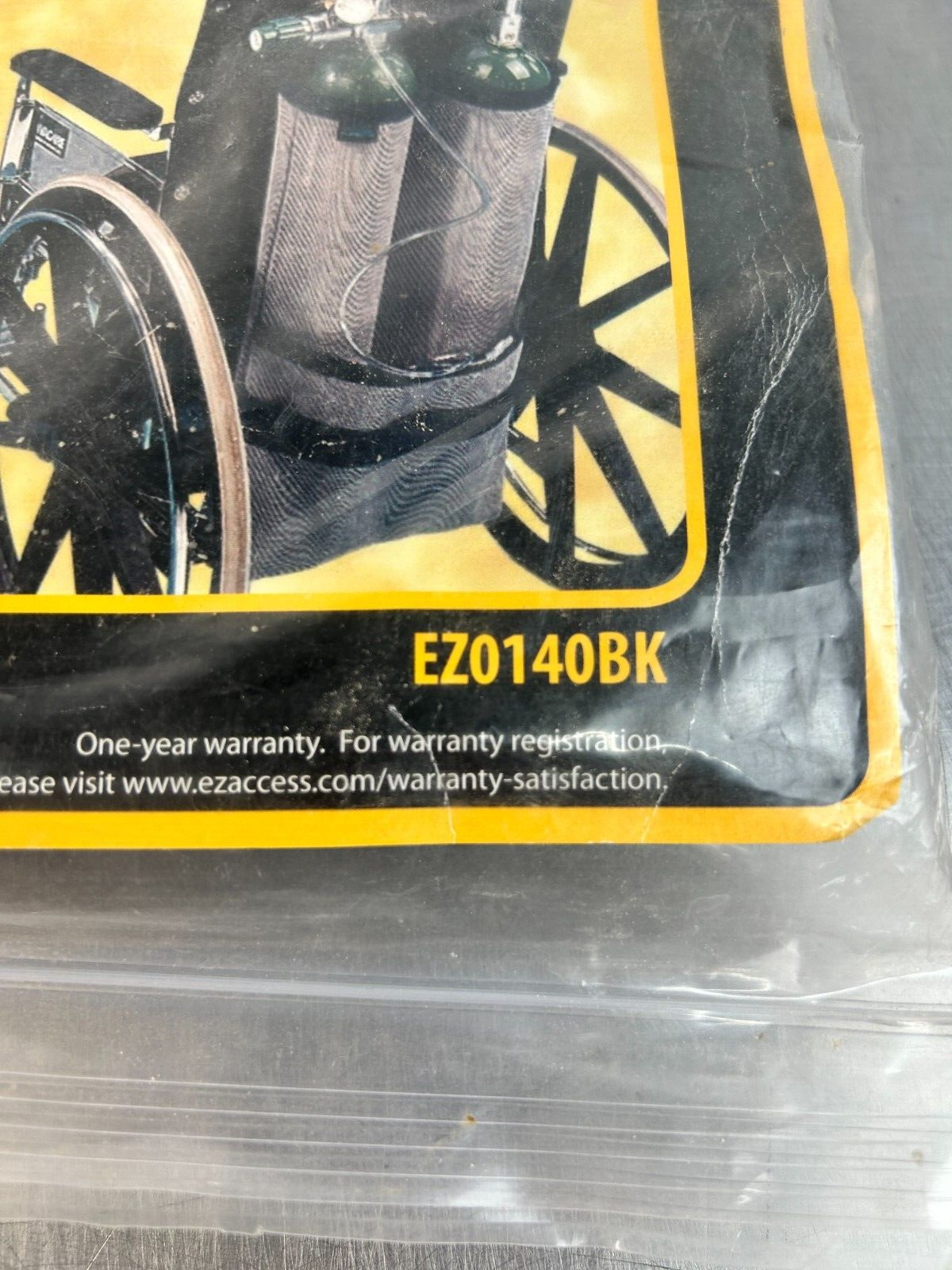 EZ-Accessories EZ0140BK Wheelchair Oxygen CarryON! For D & E Cylinders