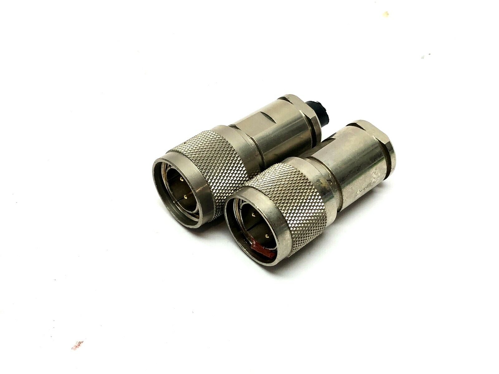 Amphenol 82-5589 Twinaxial Connector Plug Male Pin LOT OF 2