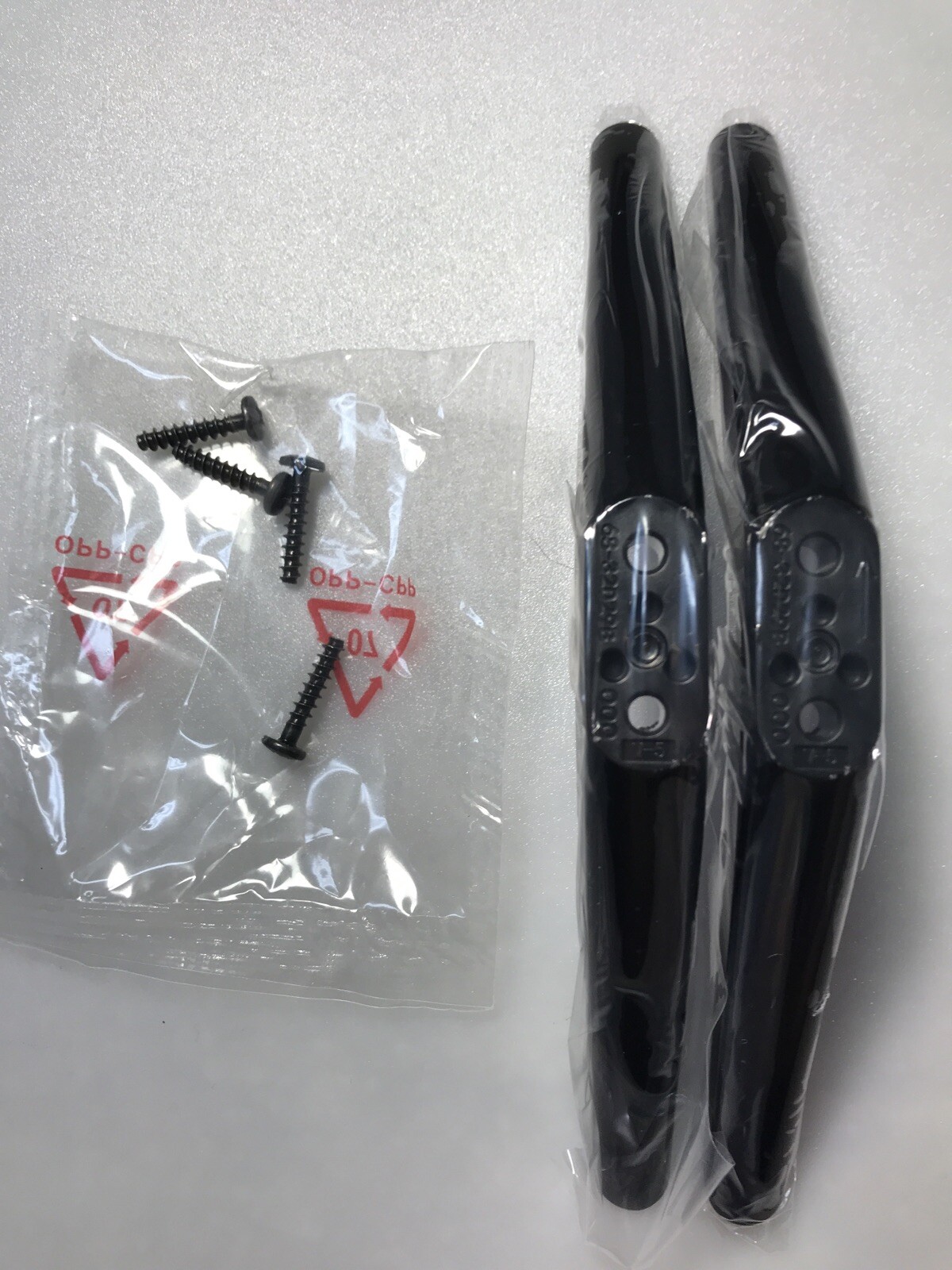 TCL 32S301 32S331 32 inch TV Stand Legs Base Pedestal Feet With SCREWS 68-32D29B