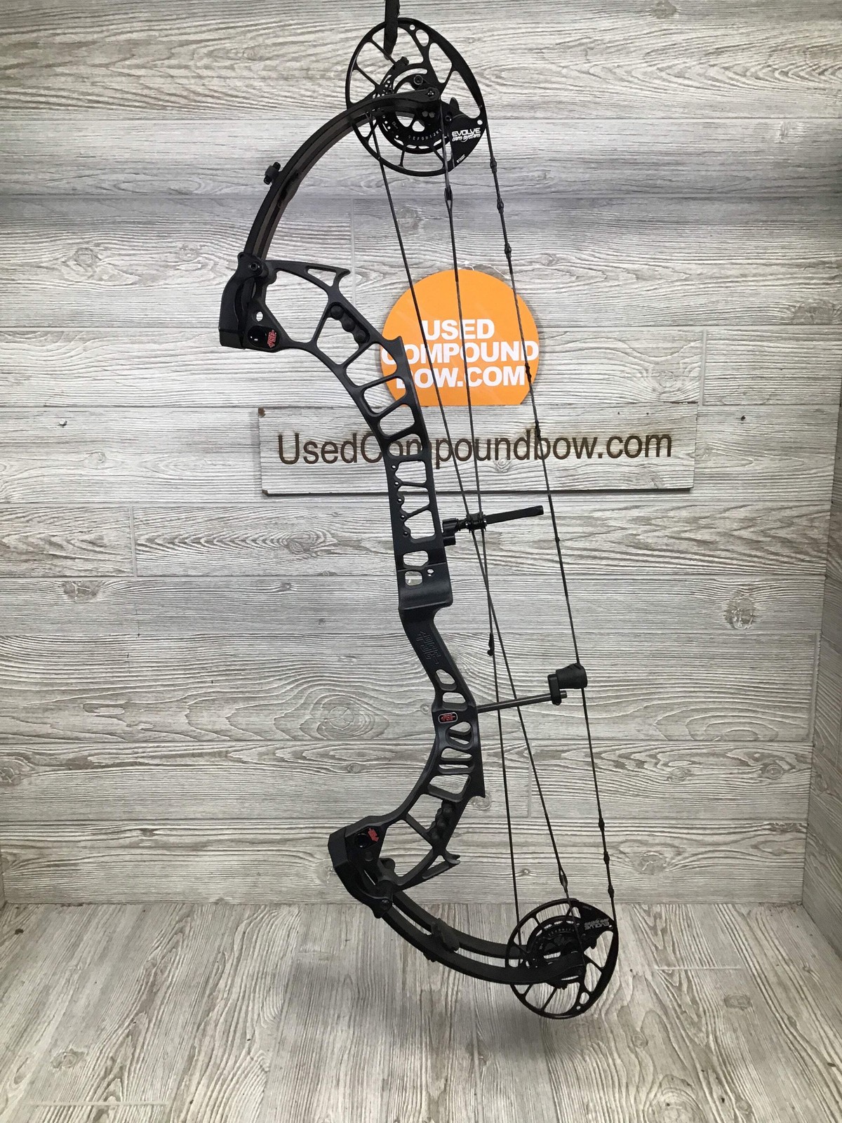 Used PSE Xpedite Right Handed 55-65# Gray