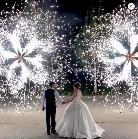Dual Effect Cold Fireworks Machine Double Wheel Rotary for Gala Banquet