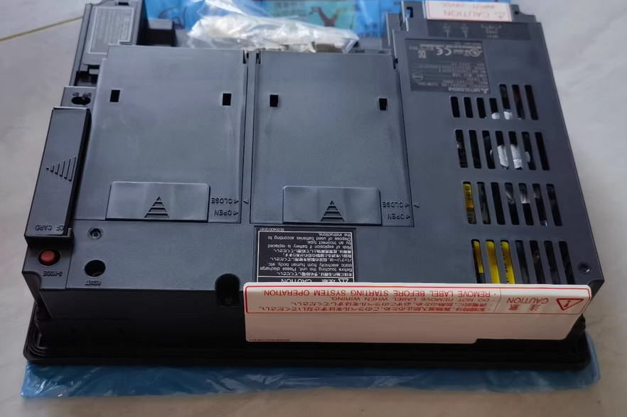 New In Box Mitsubishi GT1662-VNBD Touch Screen Panel