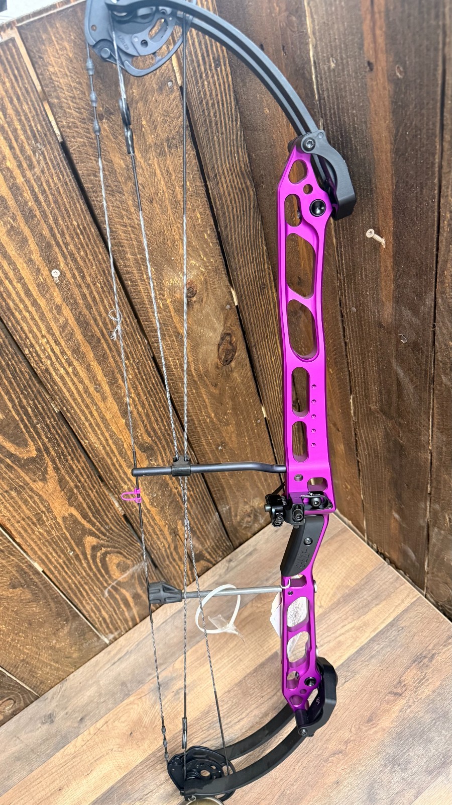 *PACKAGE* - PSE Lazer - Neon Pink - 50# - RH