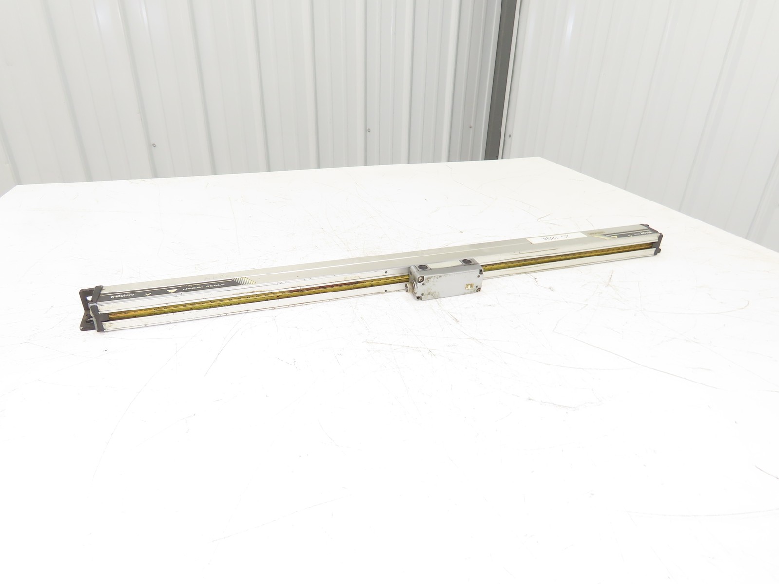 Mitutoyo AT102-600 Absolute Linear Digital Scale Encoder 600mm Travel