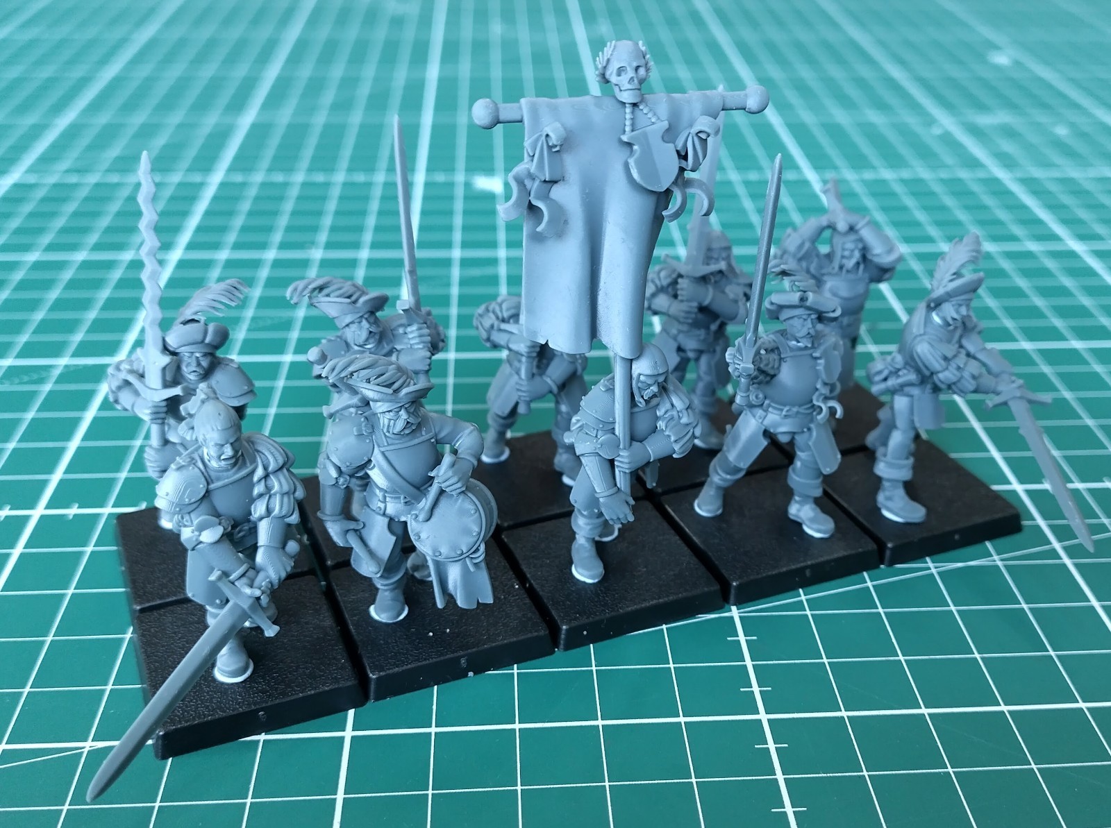 10 x Highlands Miniatures Sunland Landsknecht inc Full Command (bases included)