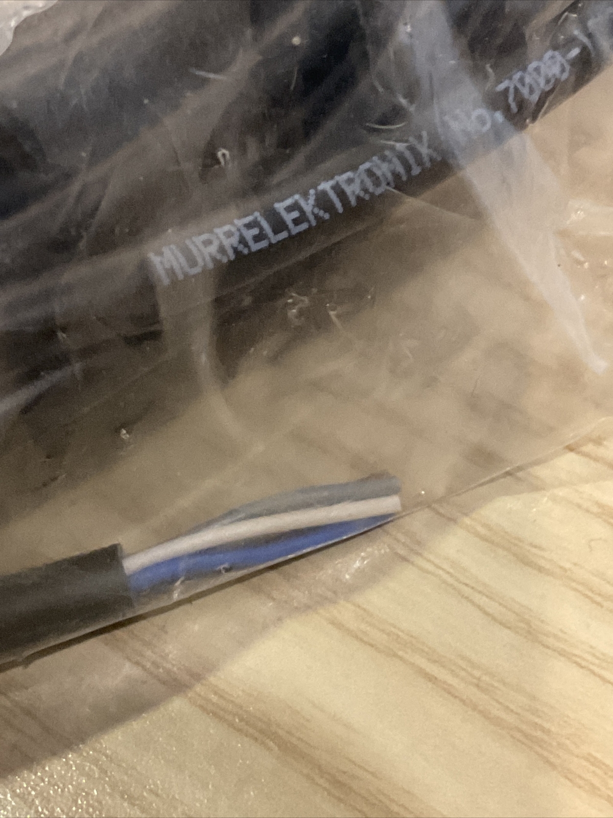 Murr 7000-12241-6191000 Cable