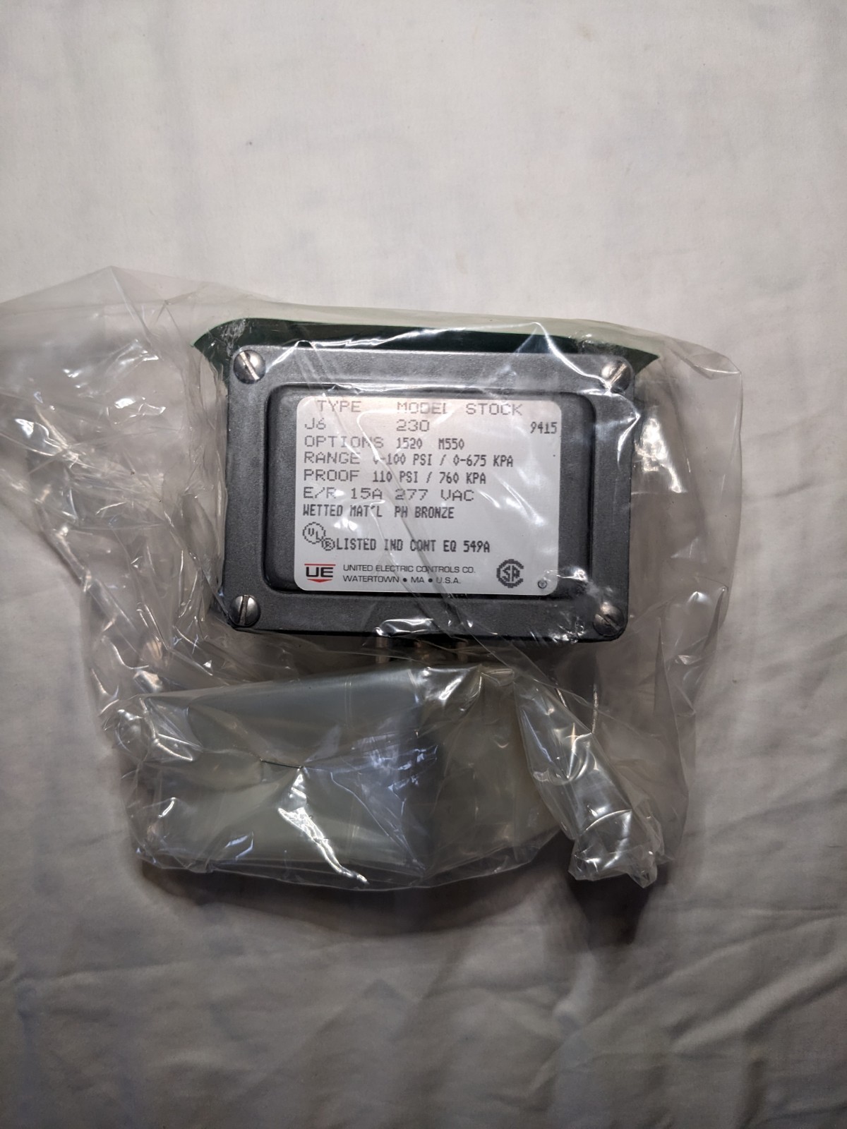 United Electric J6-230 Pressure Switch 0-100 PSI Oxygen Clean M550 Sealed New