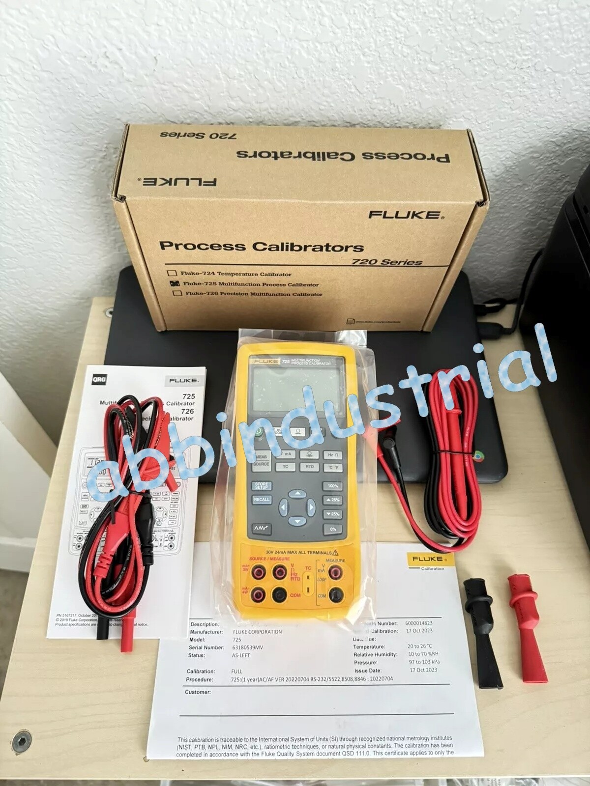 725 Multifunction Process Calibrator new