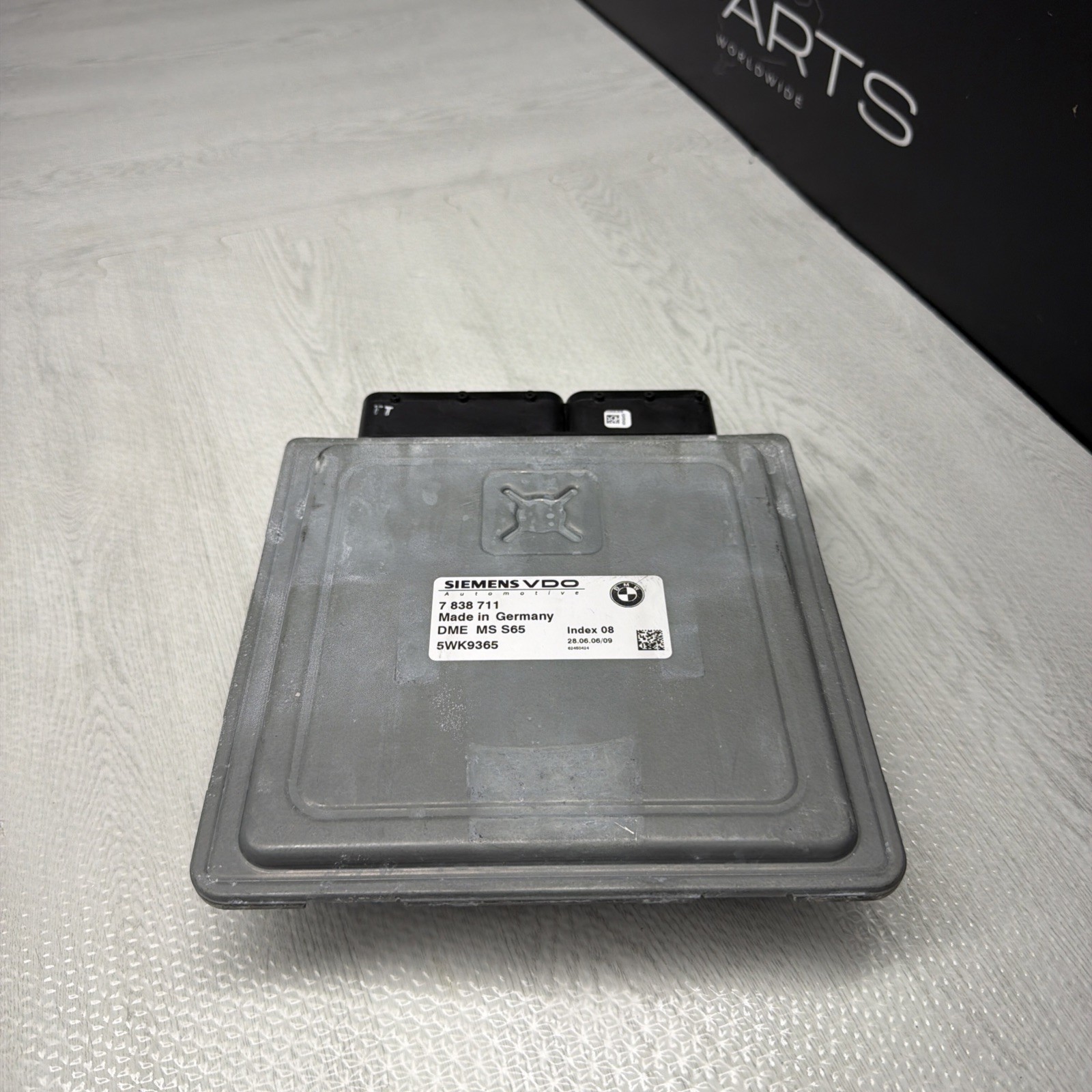 06-10 BMW E60 E63 E64 M5 M6 S85 V10 Motor Engine Control Unit DME ECU MSS65