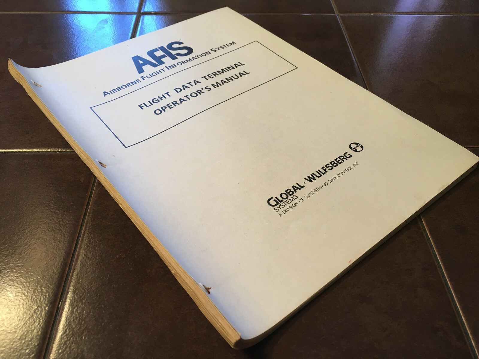 Global-Wulfsberg AFIS Airborne Flight Information System Operator's Manual