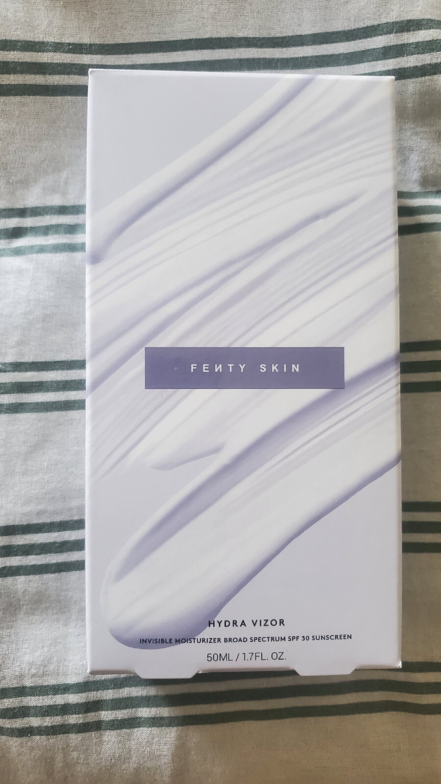 Fenty Skin Hydra Visor Invisible Moisturizer Broad Spectrum SPF30 Vegan