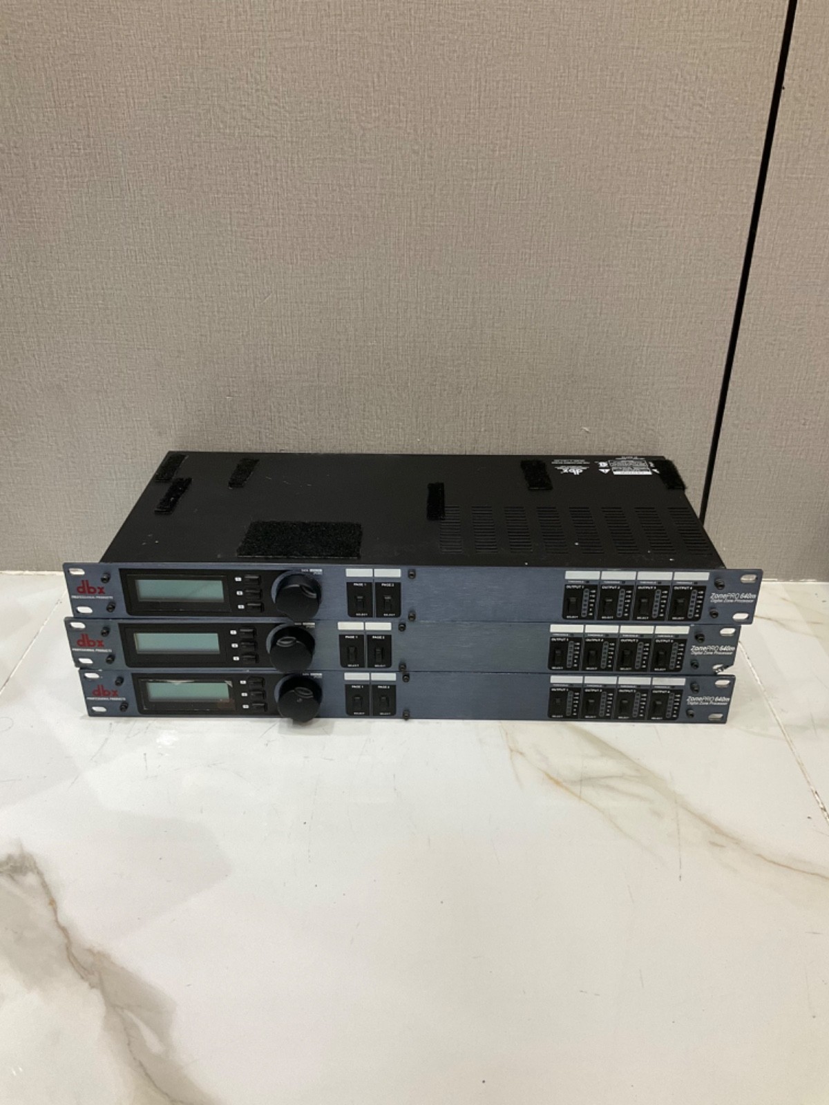 DBX ZONE PRO 640M DIGITAL ZONE PROCESSOR DBX640MV