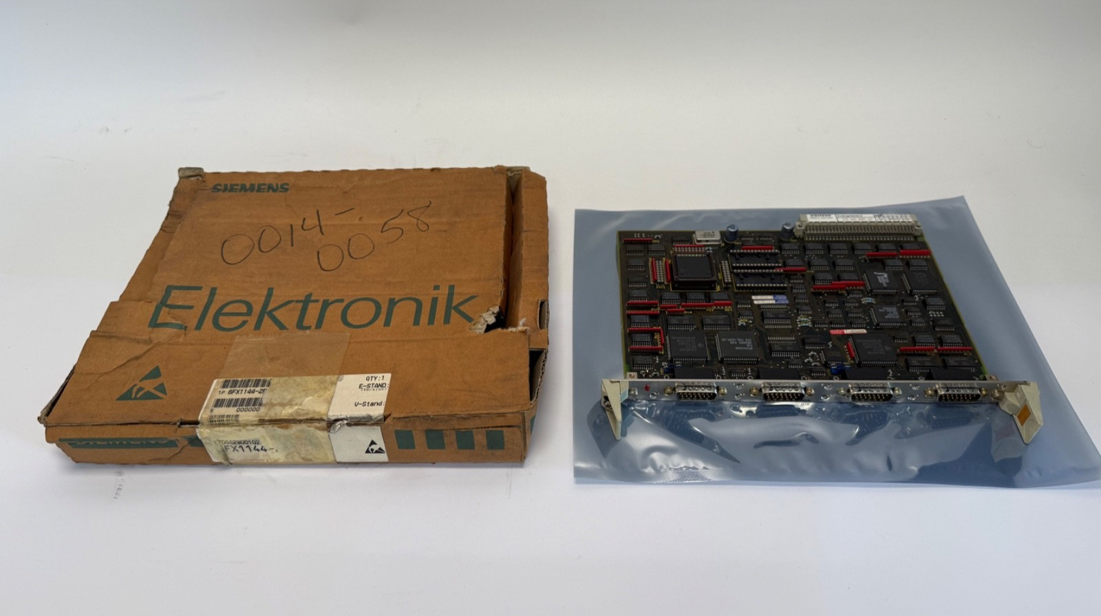 Siemens 6FX1144-2BA00 Interface Module 6FX11442BA00