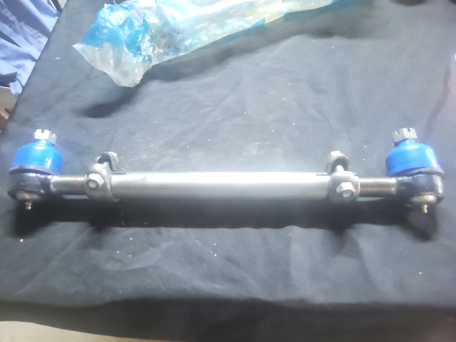 Drag Link: 18" C to C Type 2-S part# 1413637000, L20VT8235A11, 463.DS4637
