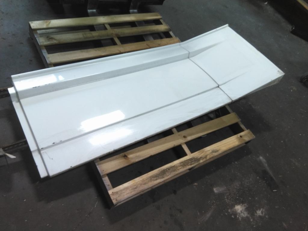 For 2015 FREIGHTLINER CASCADIA SIDE FAIRING Right ,  GA