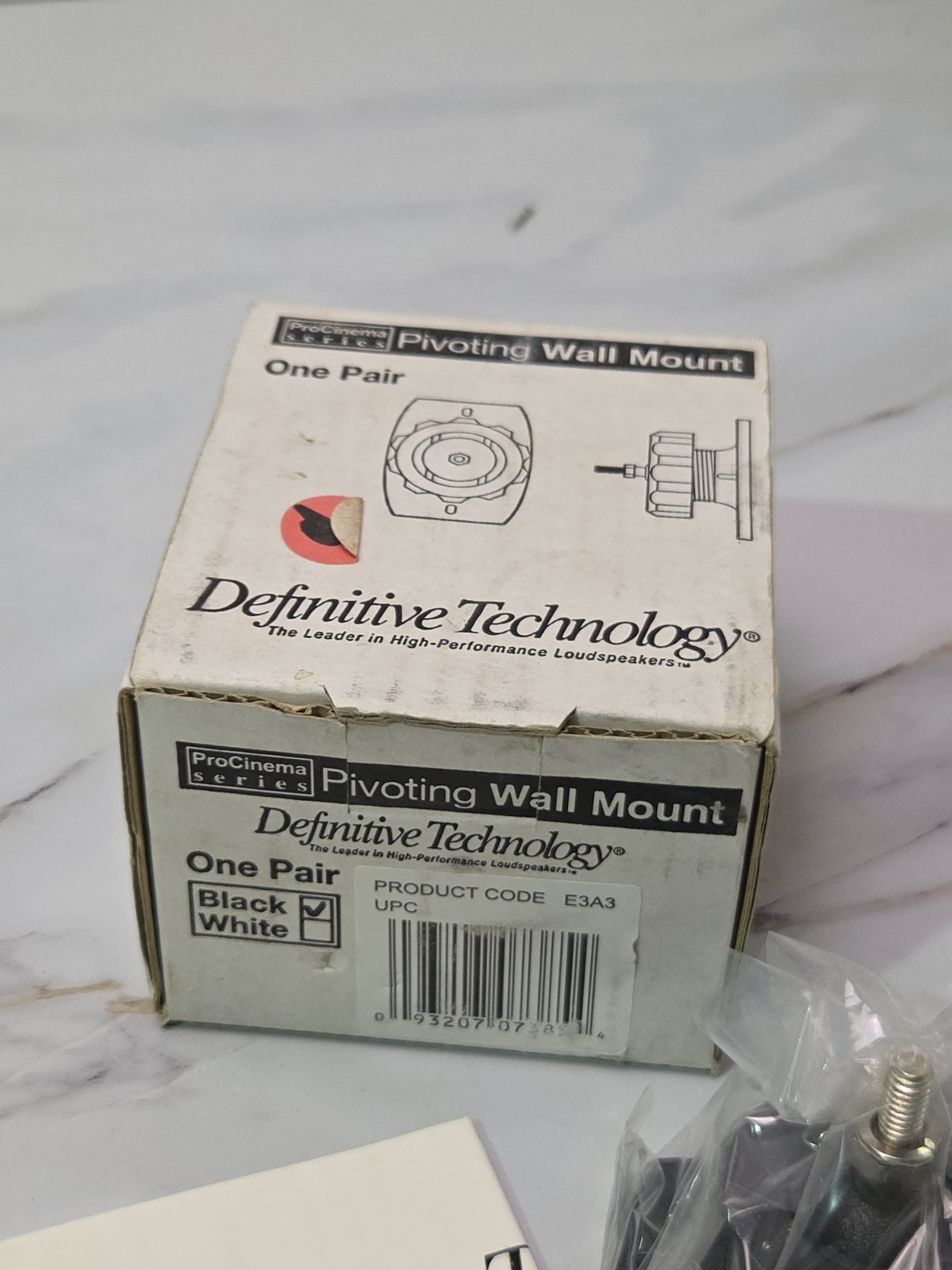 Definitive Technology Pivoting Wall Mount (Black)