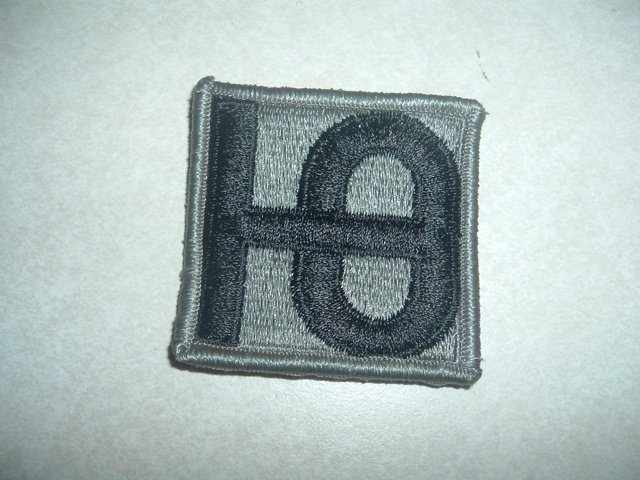 MILITARY PATCH US ARMY 90TH USA RESERVE COMMAND HOOK BACK FOR ACUS