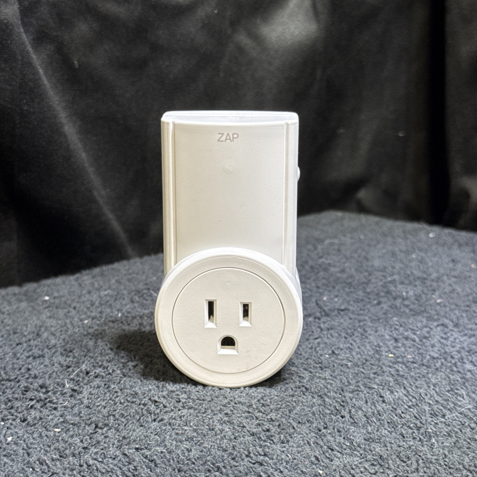 Etekcity ZAP Remote Outlet Switch OUTLET ONLY (Remote Control not Included)