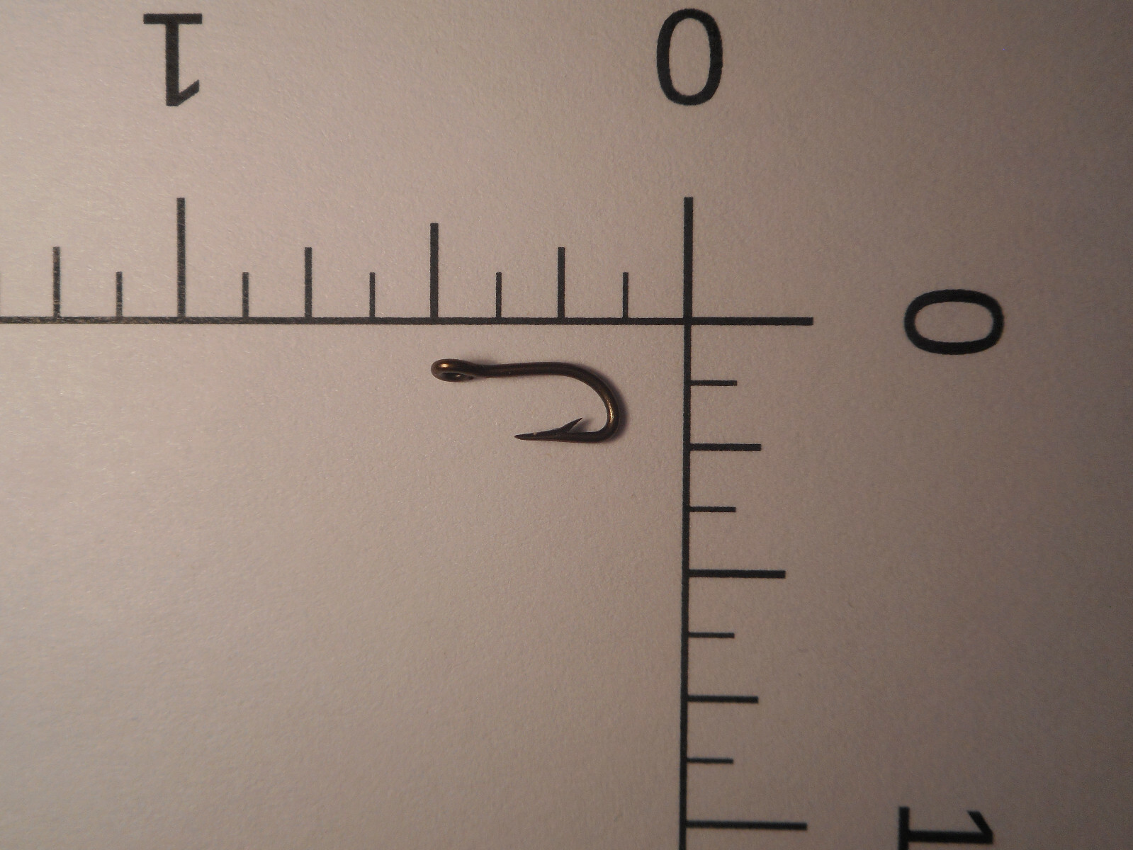 100 MUSTAD #17 Fly Tying Ringed Bronzed 2x strong straight tiny heavy wire 3948