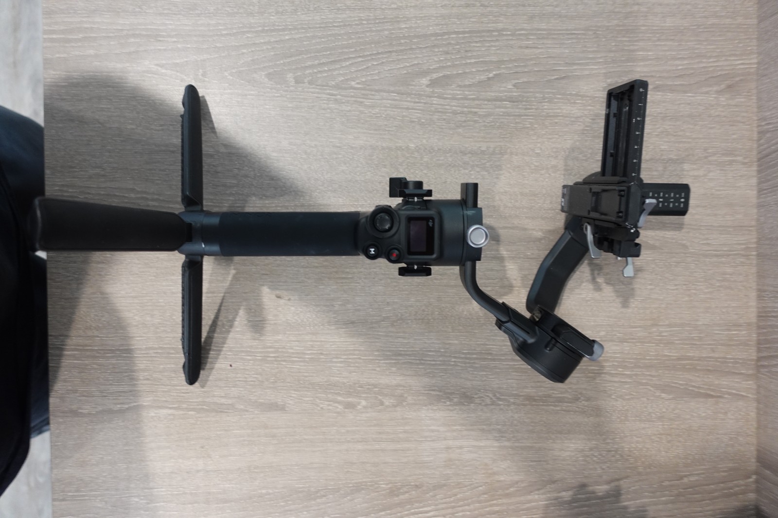 DJI RSC 2 - 3-Axis Gimbal Camera Stabilizer - Black