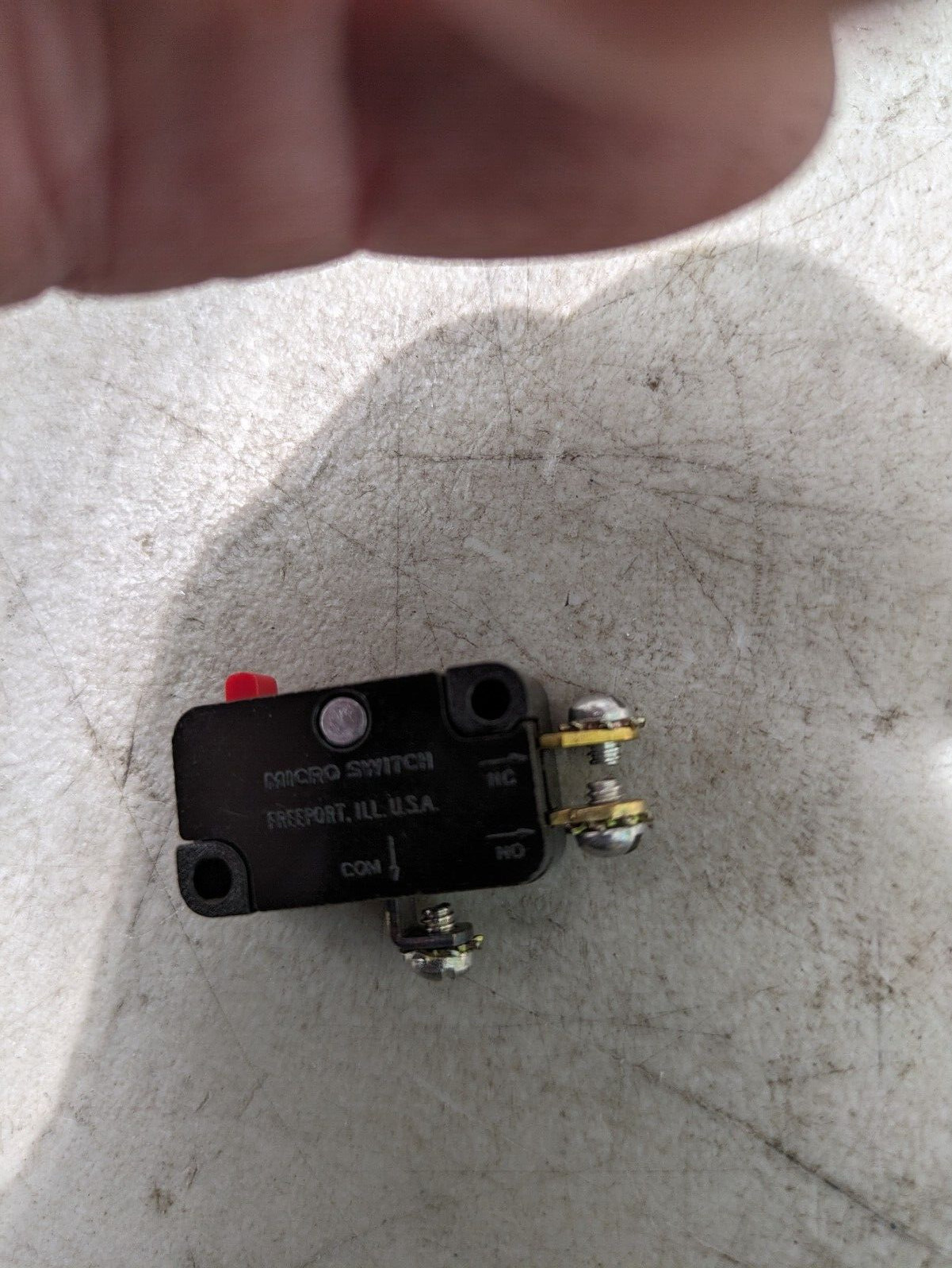 Honeywell Micro Switch V3-101  Miniature  Microswitch Lot Of 17 Small Switches