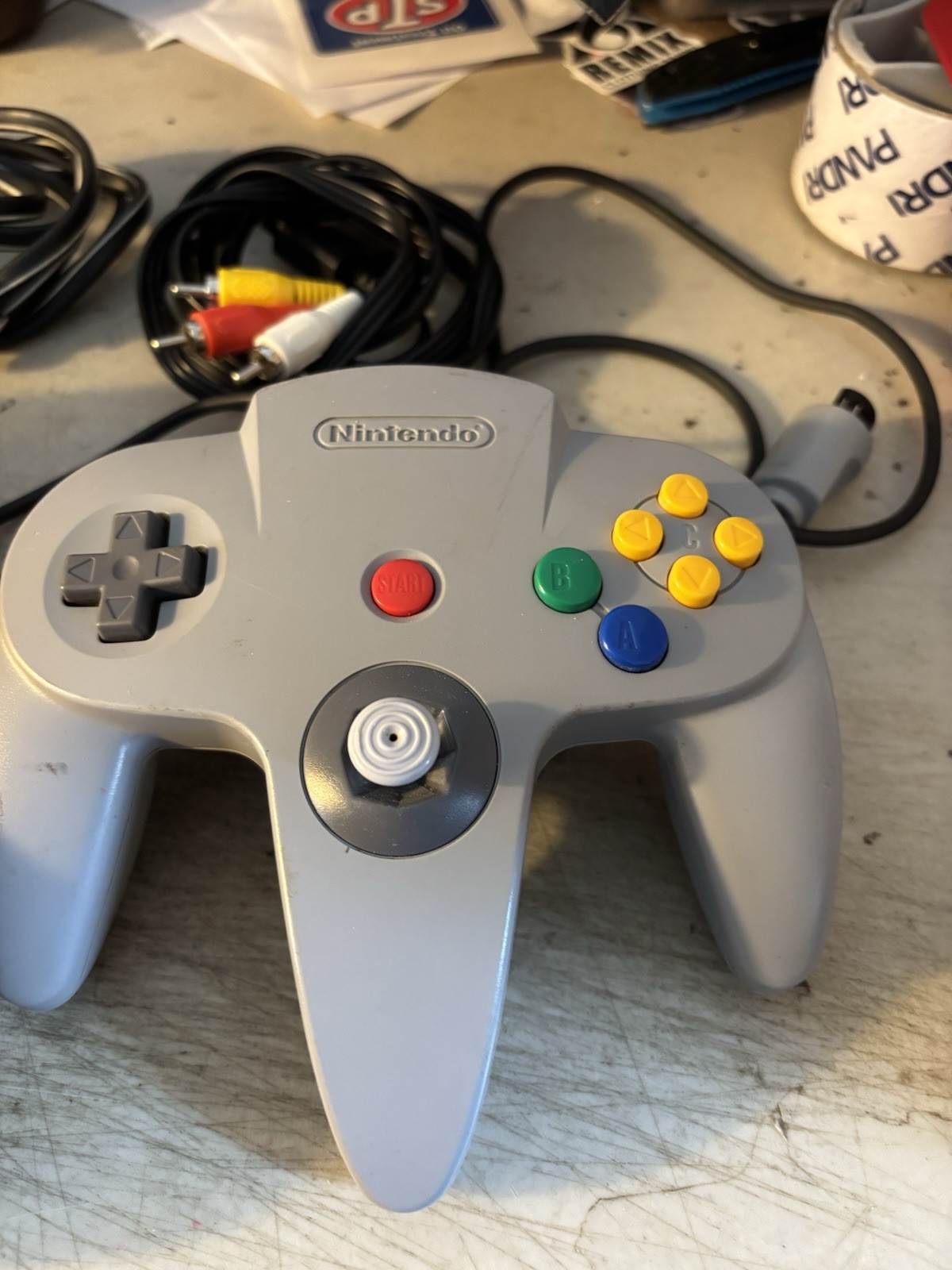 Nintendo 64 N64 Bundle + Cables +Controller + Resident Evil 2 tested Working